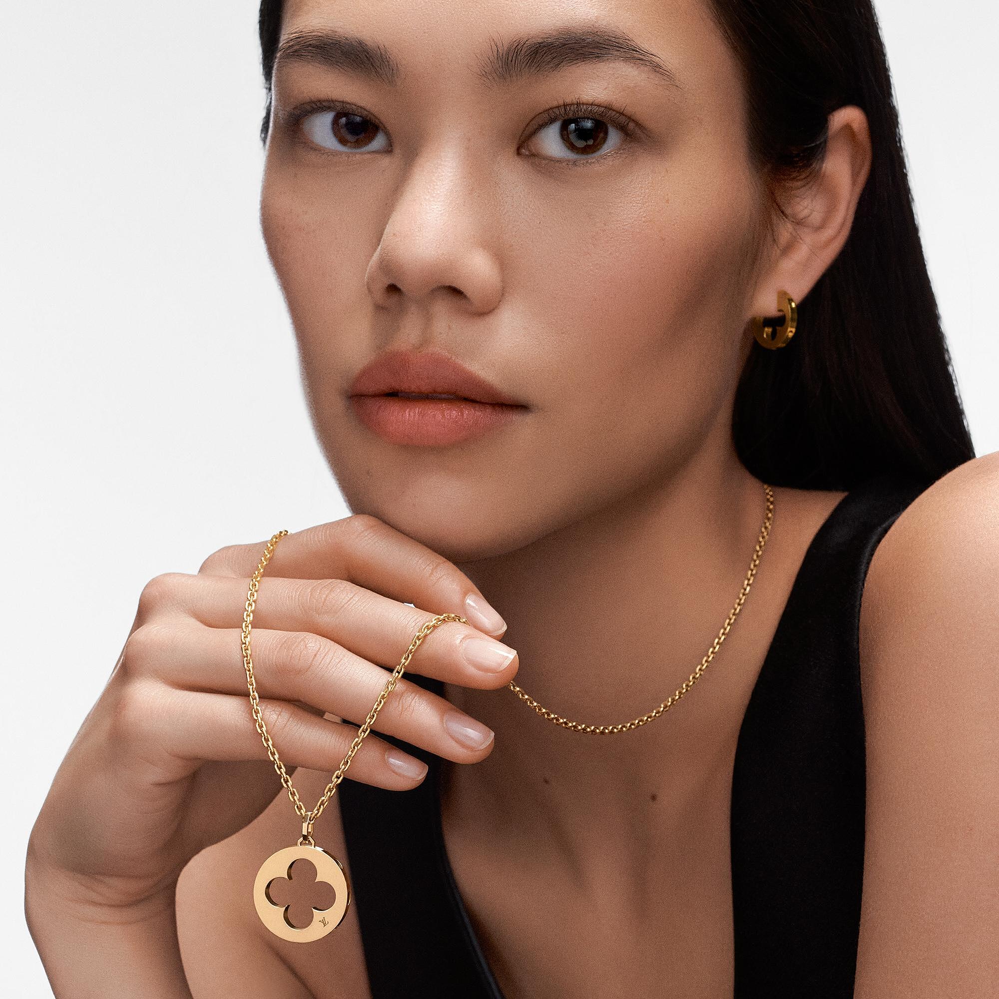 EMPREINTE MEDALLION 18K gold necklace - 2