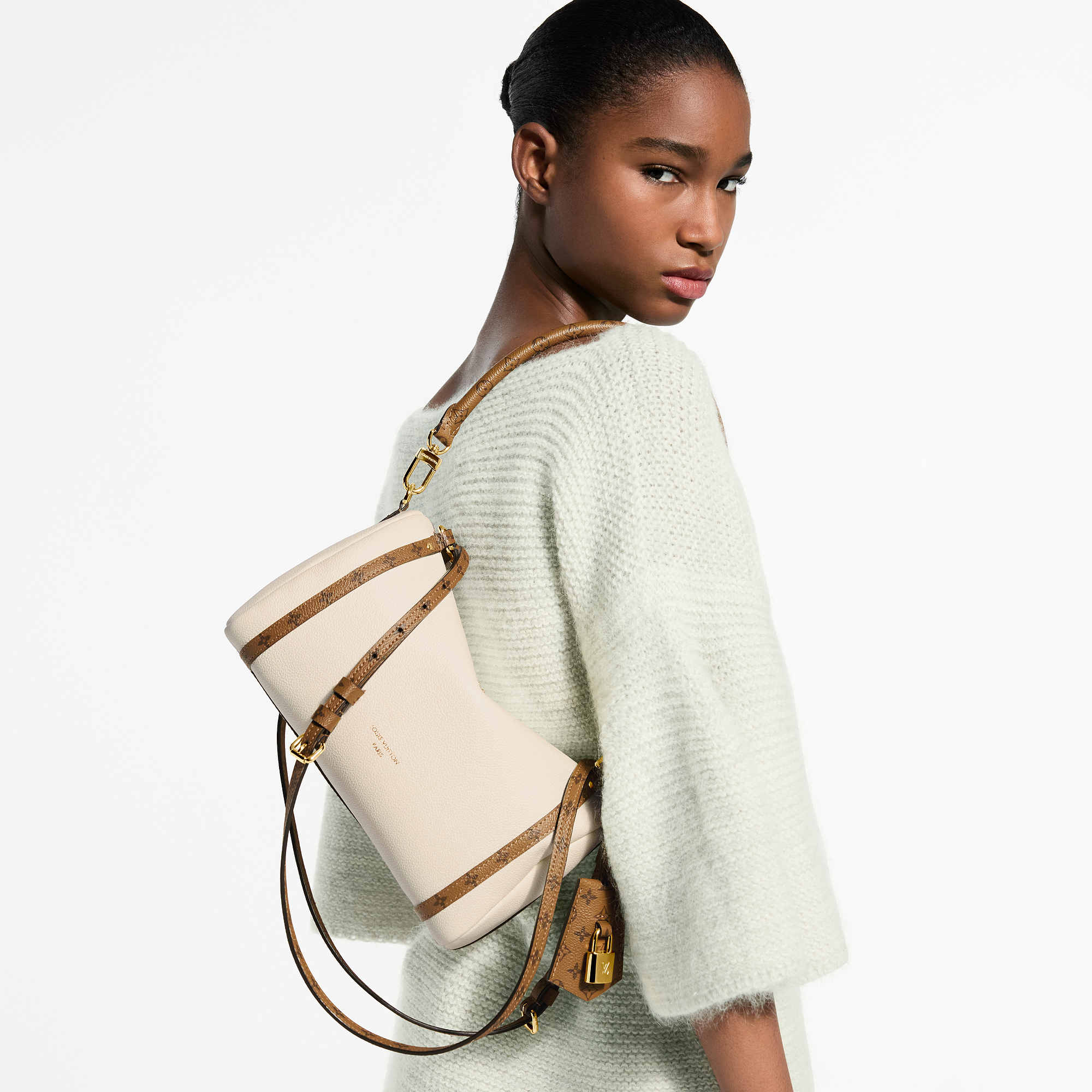 Hardware -- EXPRESS Small Handbag