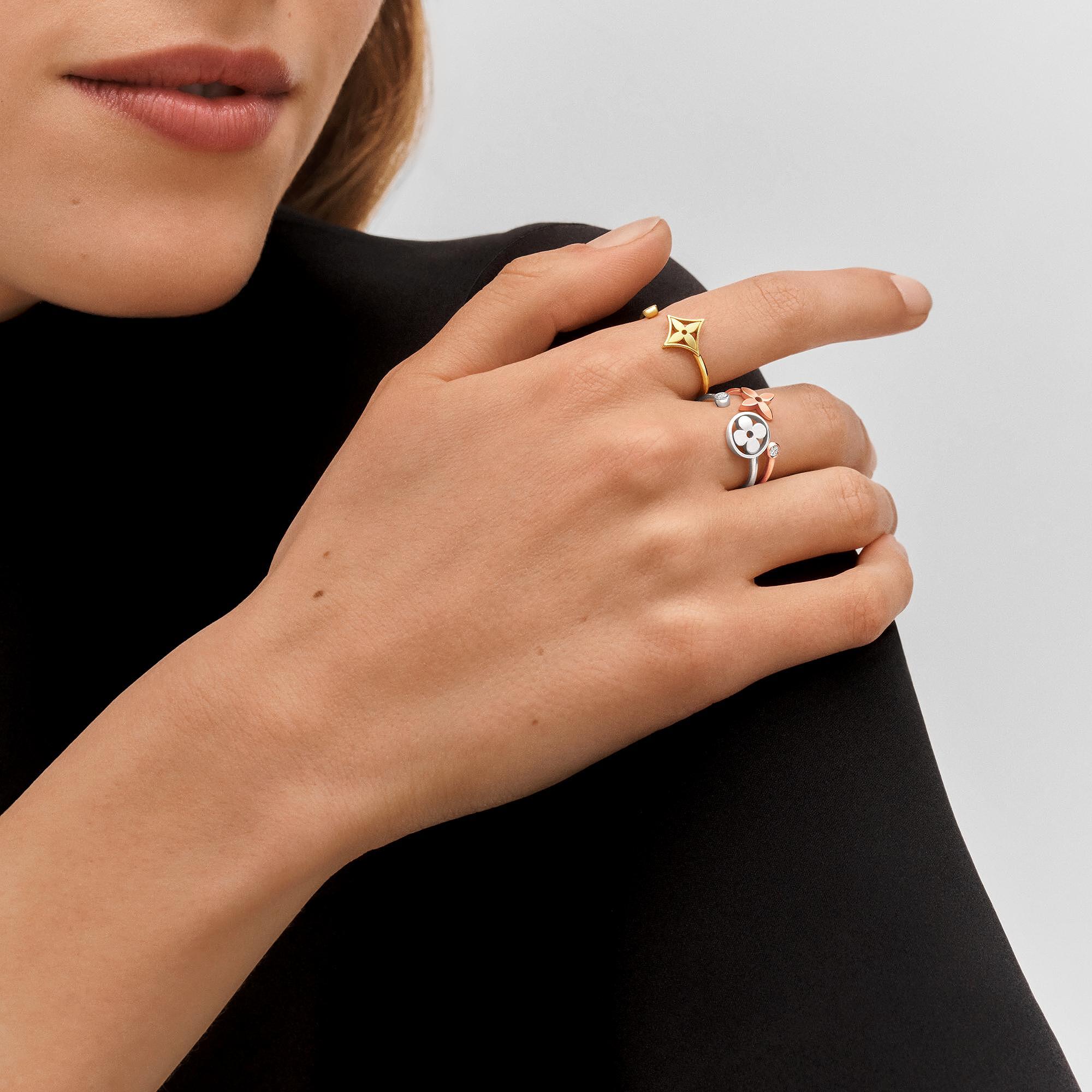 IDYLLE BLOSSOM 18K Gold Diamond Ring - 3