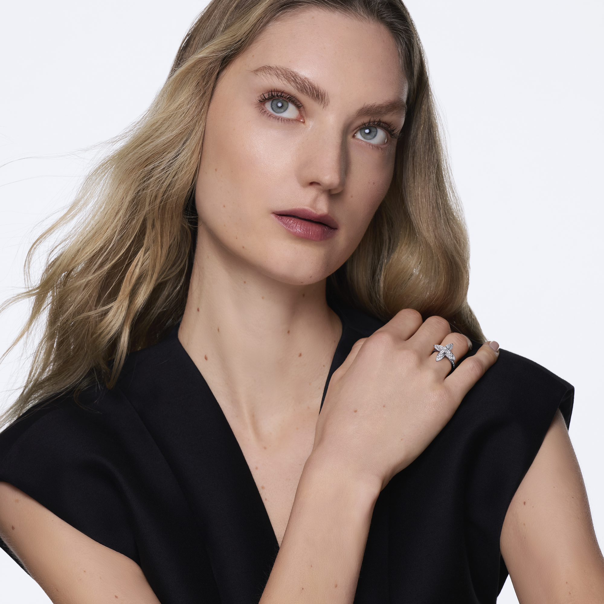 IDYLLE BLOSSOM 18K Gold (White) Diamond Ring - 4