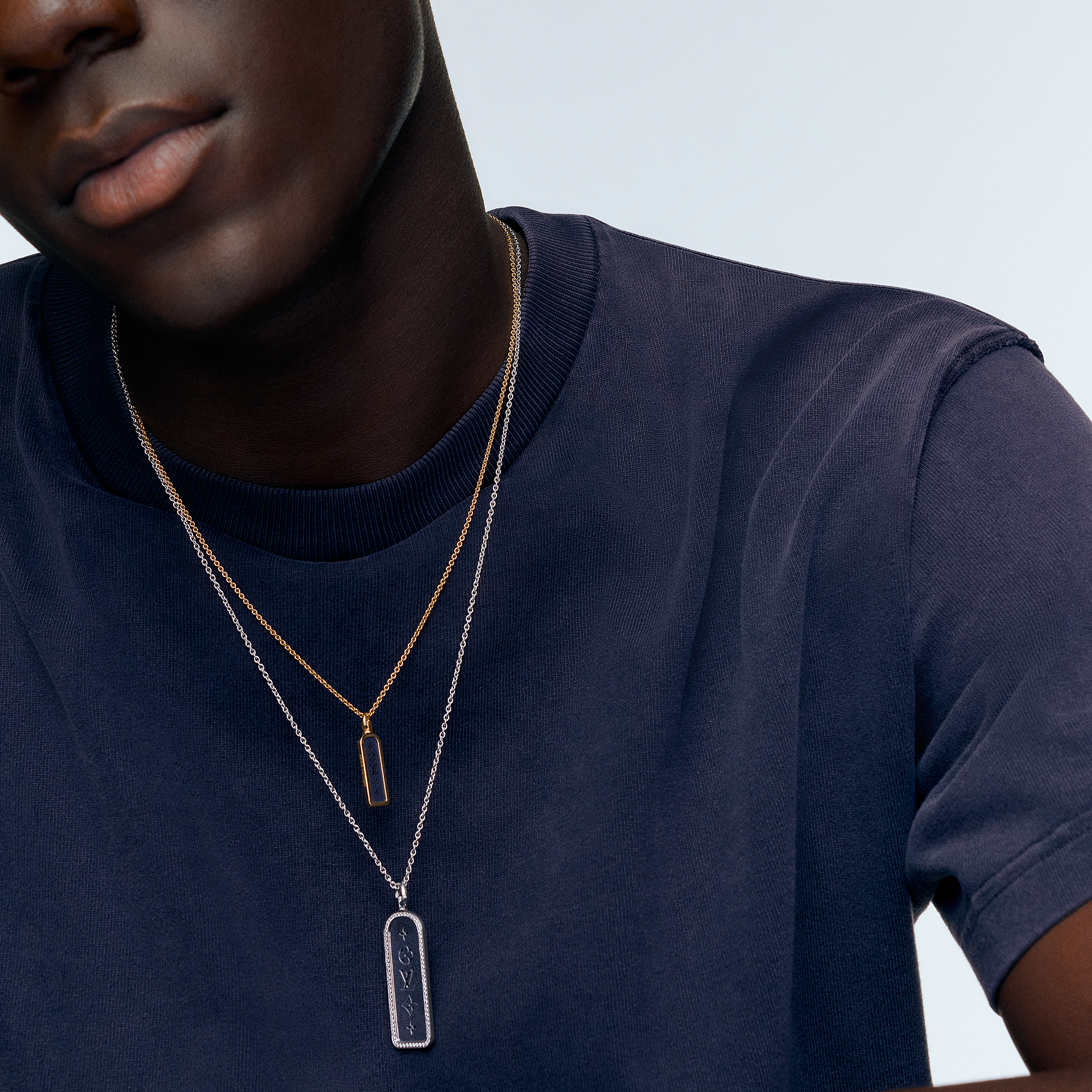 LES GASTONS VUITTON SMALL TAG 18K Gold Titanium Necklace - 8