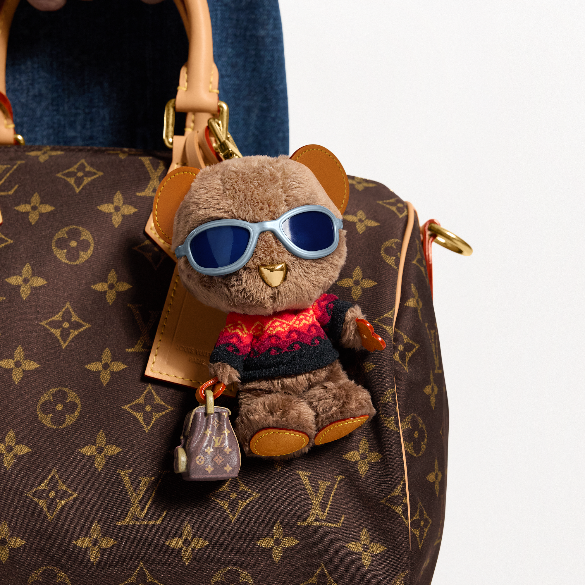 LV LOUIS BEAR Bag Charm - 2