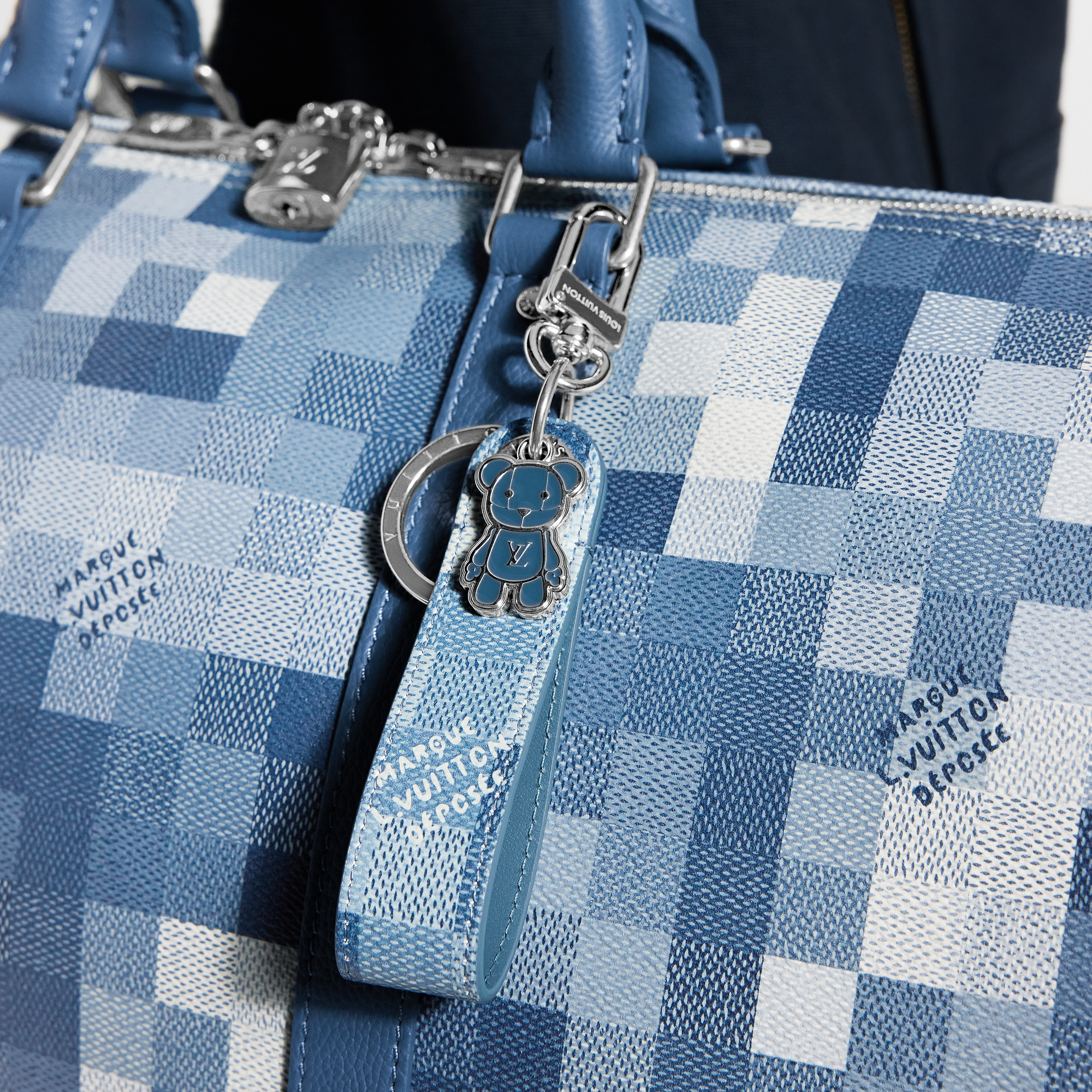 LV LOUIS BEAR DRAGONNE Bag Accessory and Keychain - 4