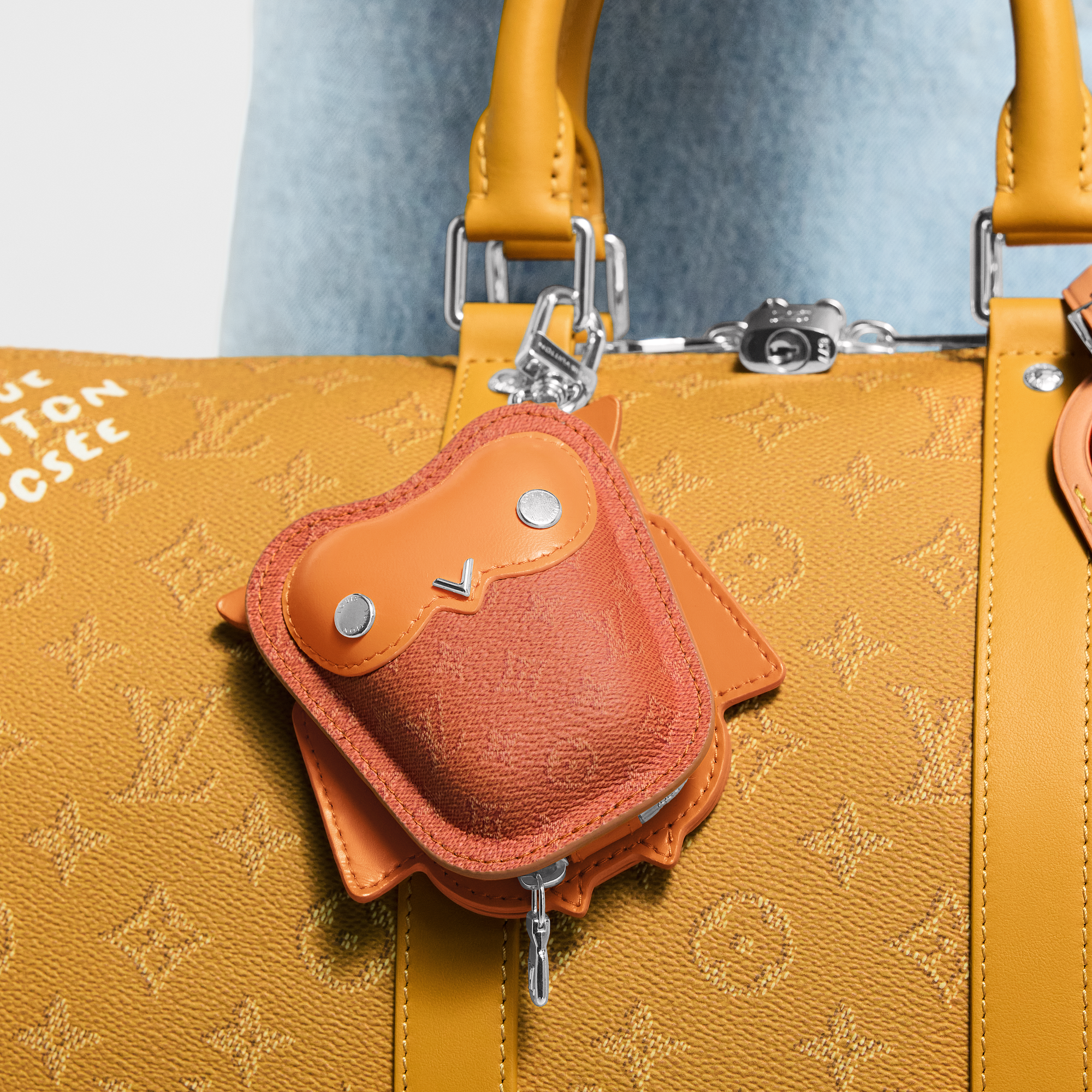 LV OWL bag charm - 2