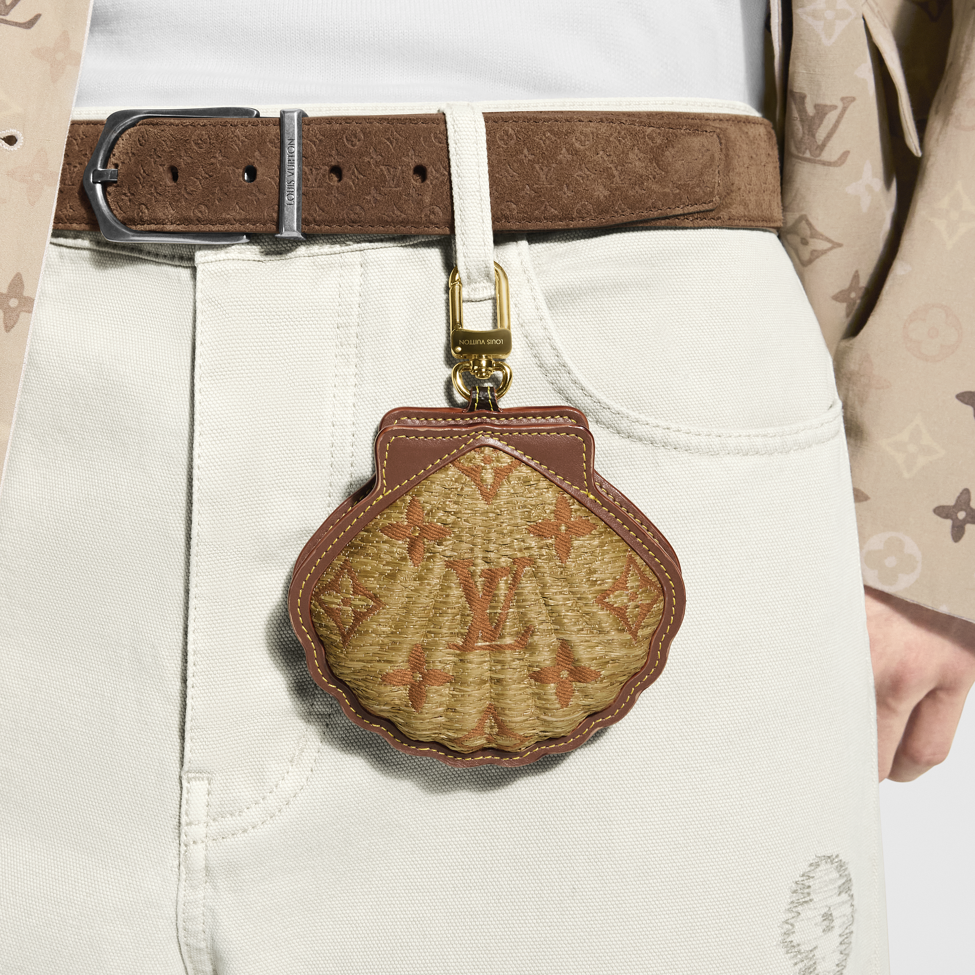 LV SHELL bag charm - 6