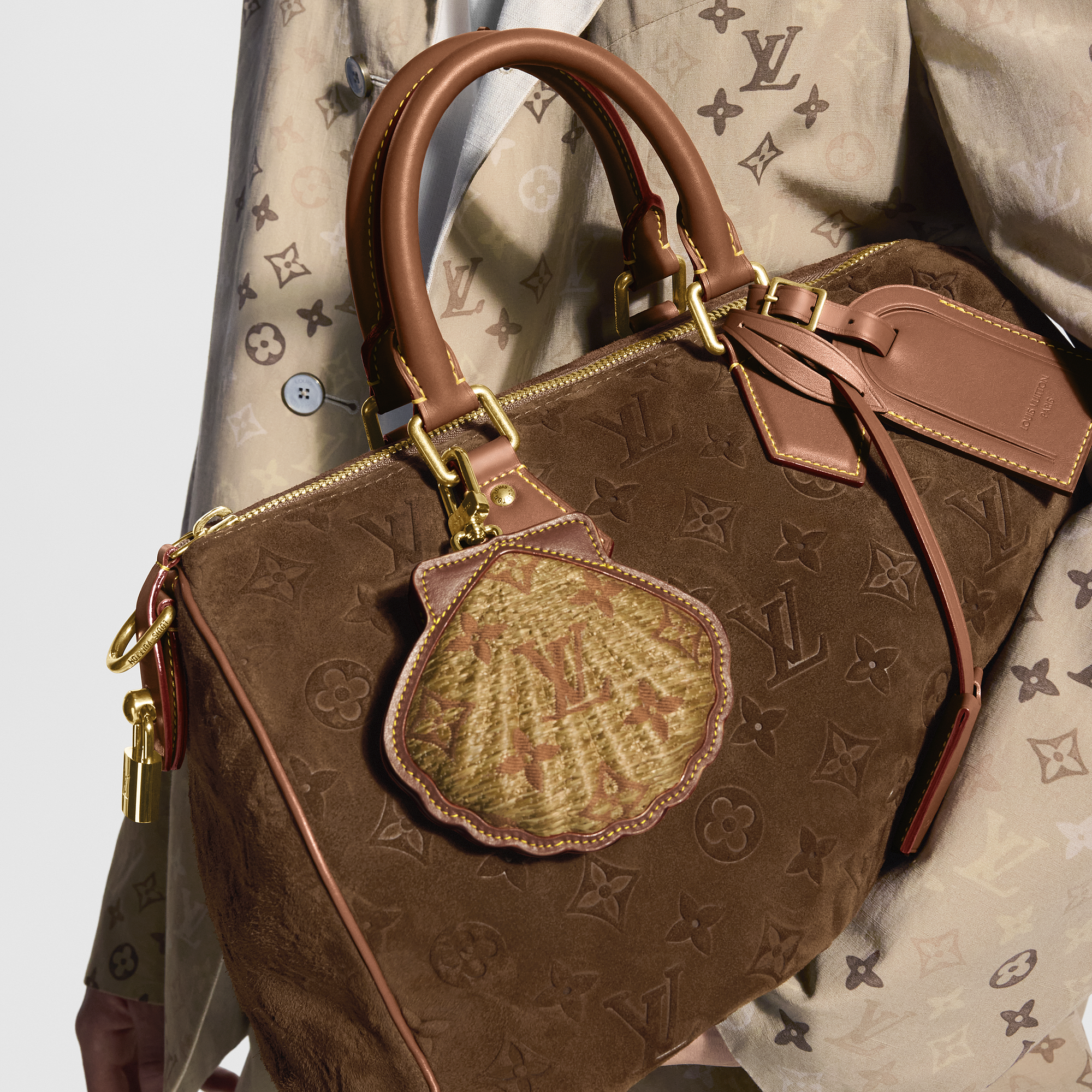 LV SHELL bag charm - 2