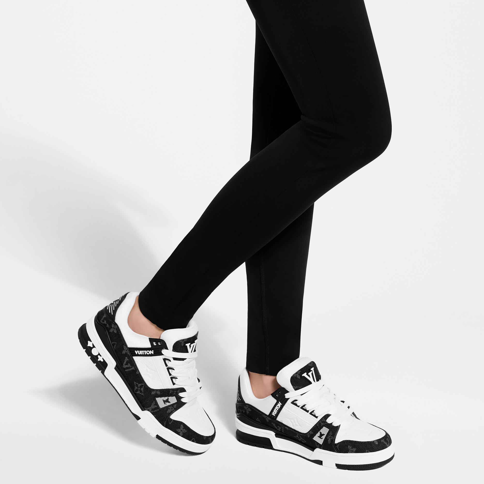 LV TRAINER 运动鞋 - LV | 路易威登LOUIS VUITTON官方线上旗舰店