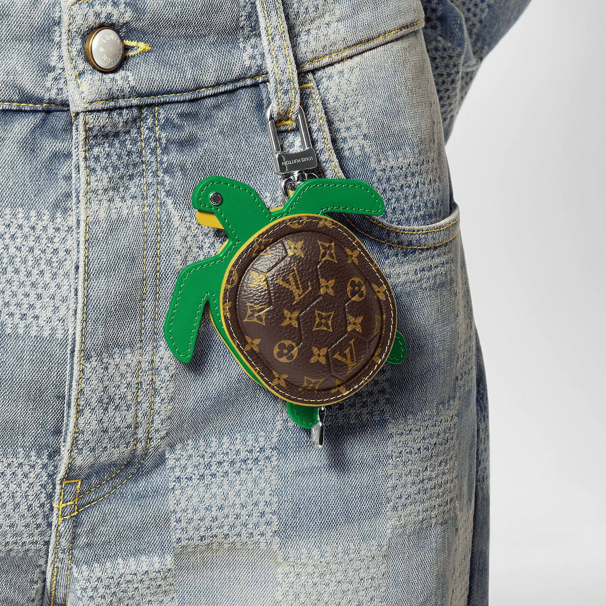 LV TURTLE POUCH Bag Accessory - 2