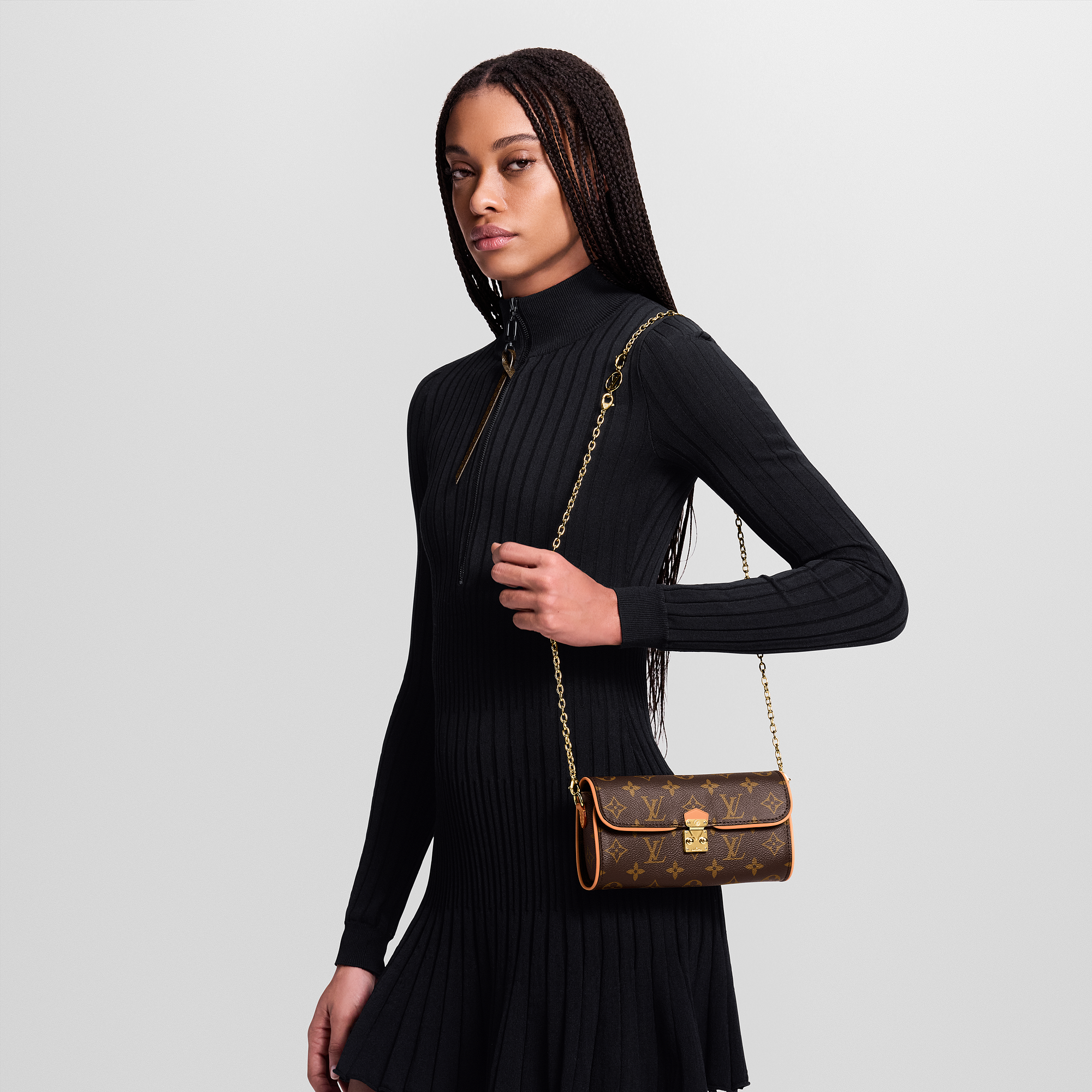 Leather -- POCHETTE CAMILLE handbag