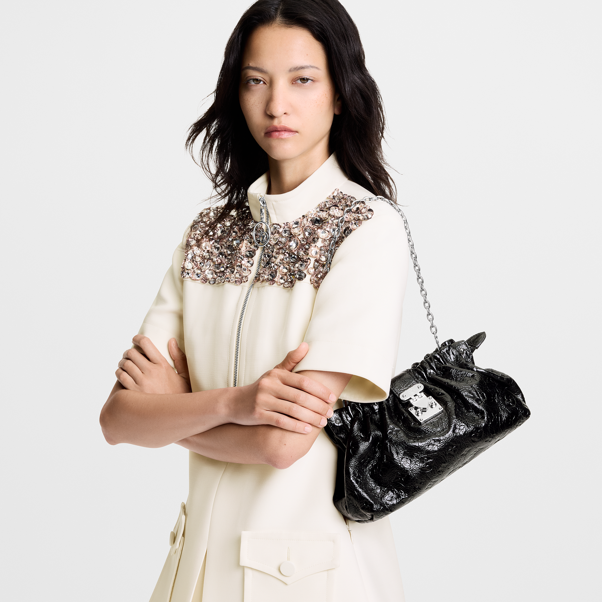 Hardware -- POCHETTE SLING small handbag
