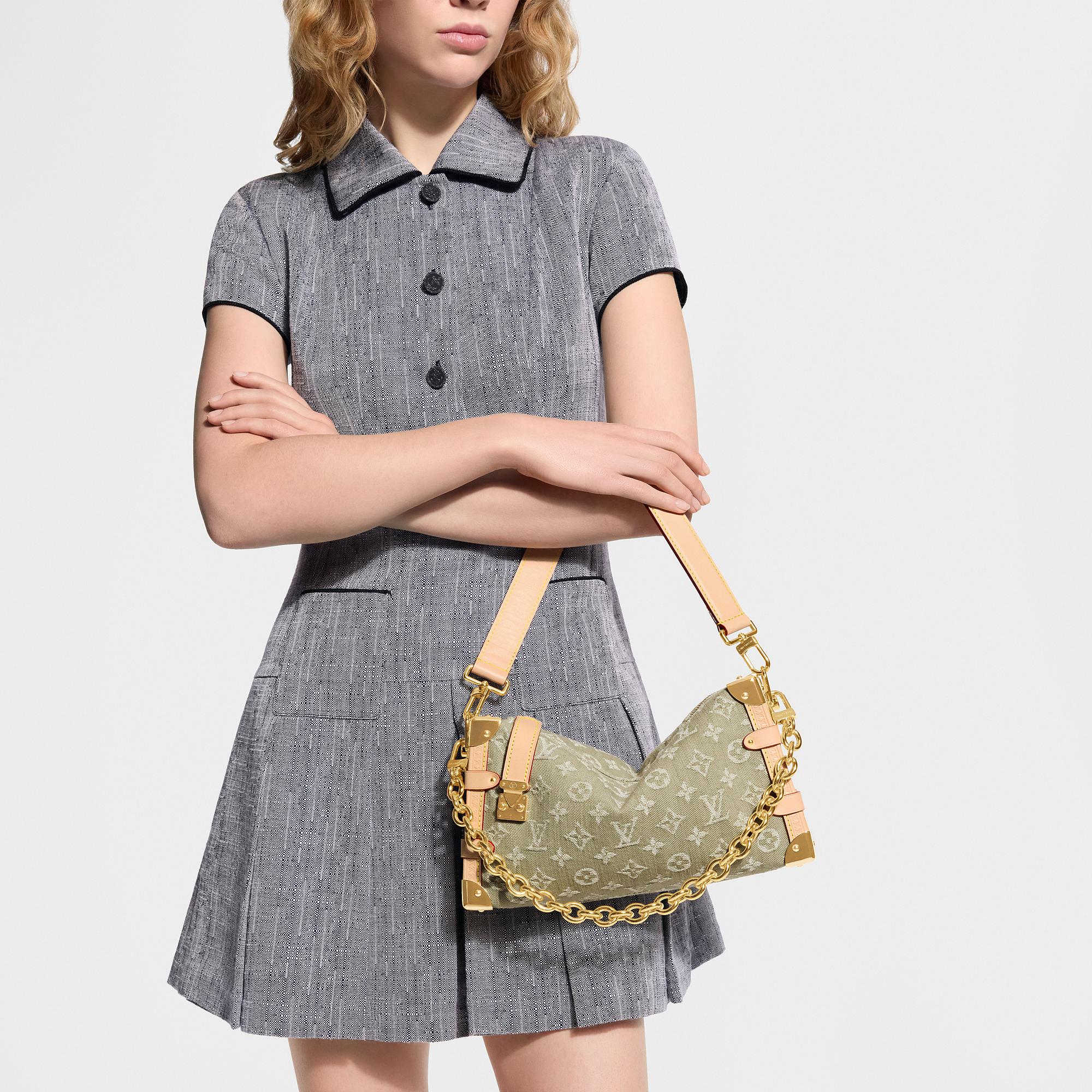 SIDE TRUNK EAST WEST Medium Handbag - 7