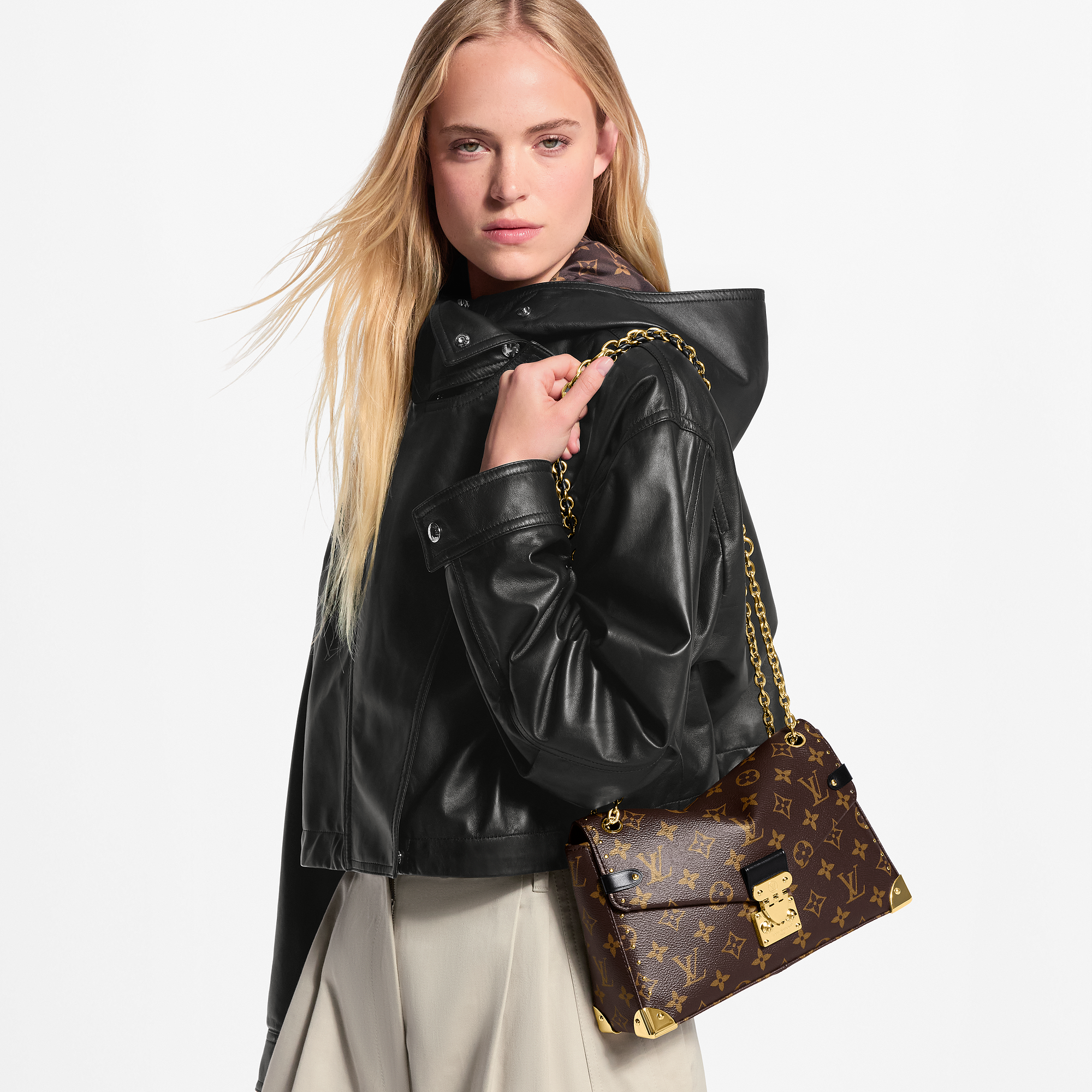 Leather -- TRUNKIE bag