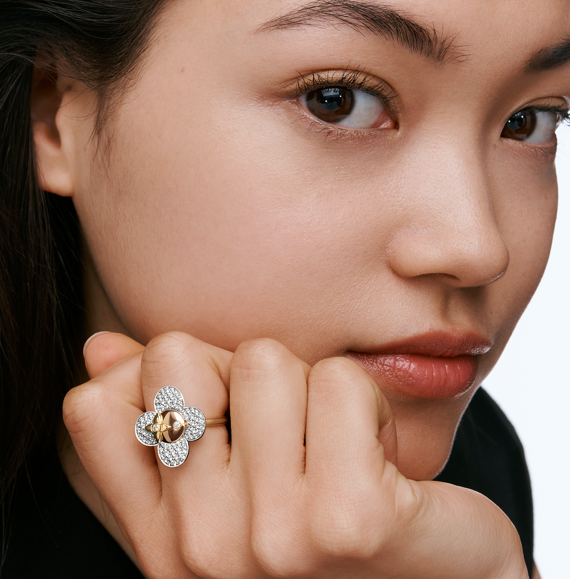 VIVIENNE 18K Gold Diamond Ring - 2