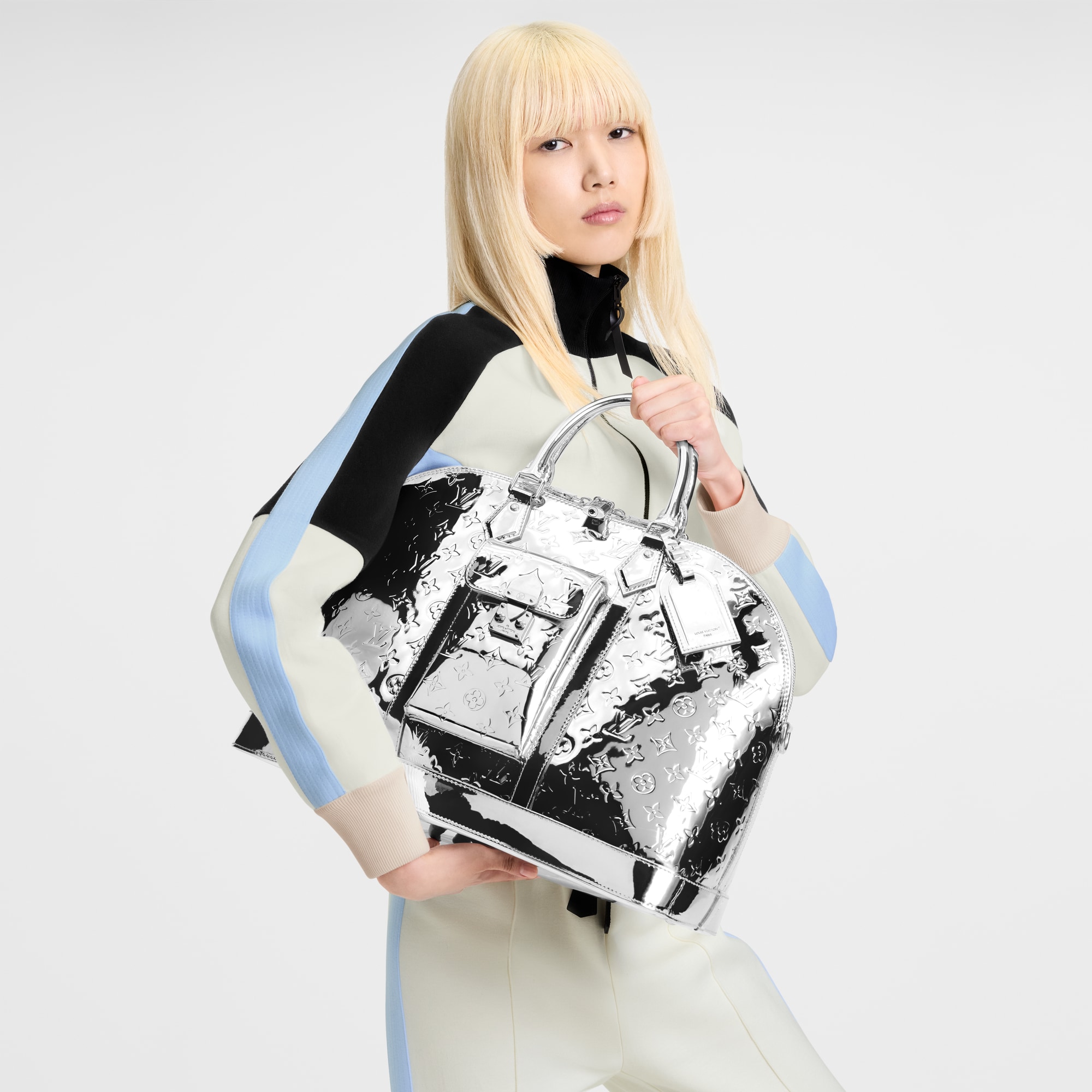 LV} - LV - LV女士旅行用品 | 路易威登LOUIS VUITTON官网 (产品缩放)