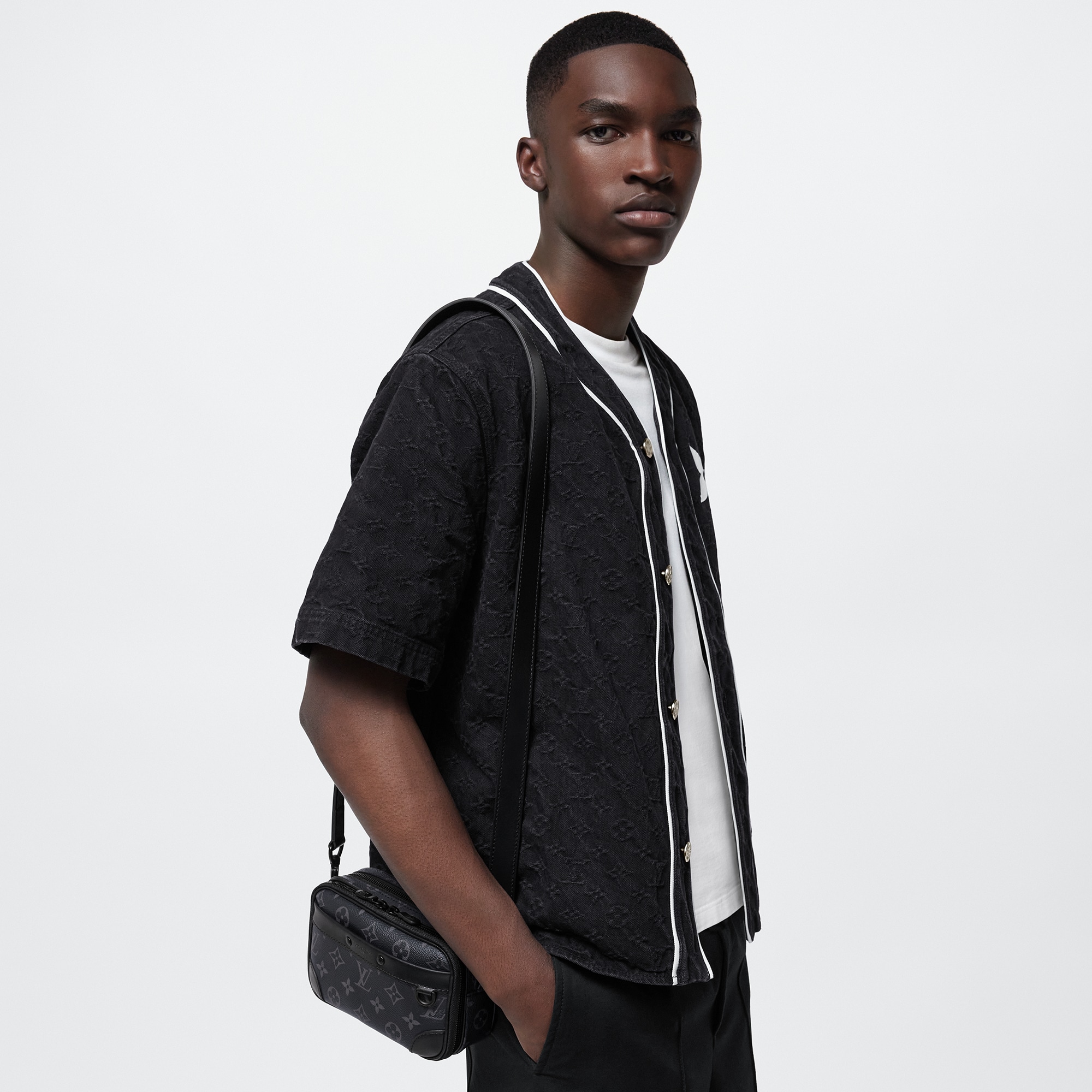 LV} - LVMonogram Eclipse - LV男士时尚包袋 | 路易威登LOUIS VUITTON官网 (产品缩放)