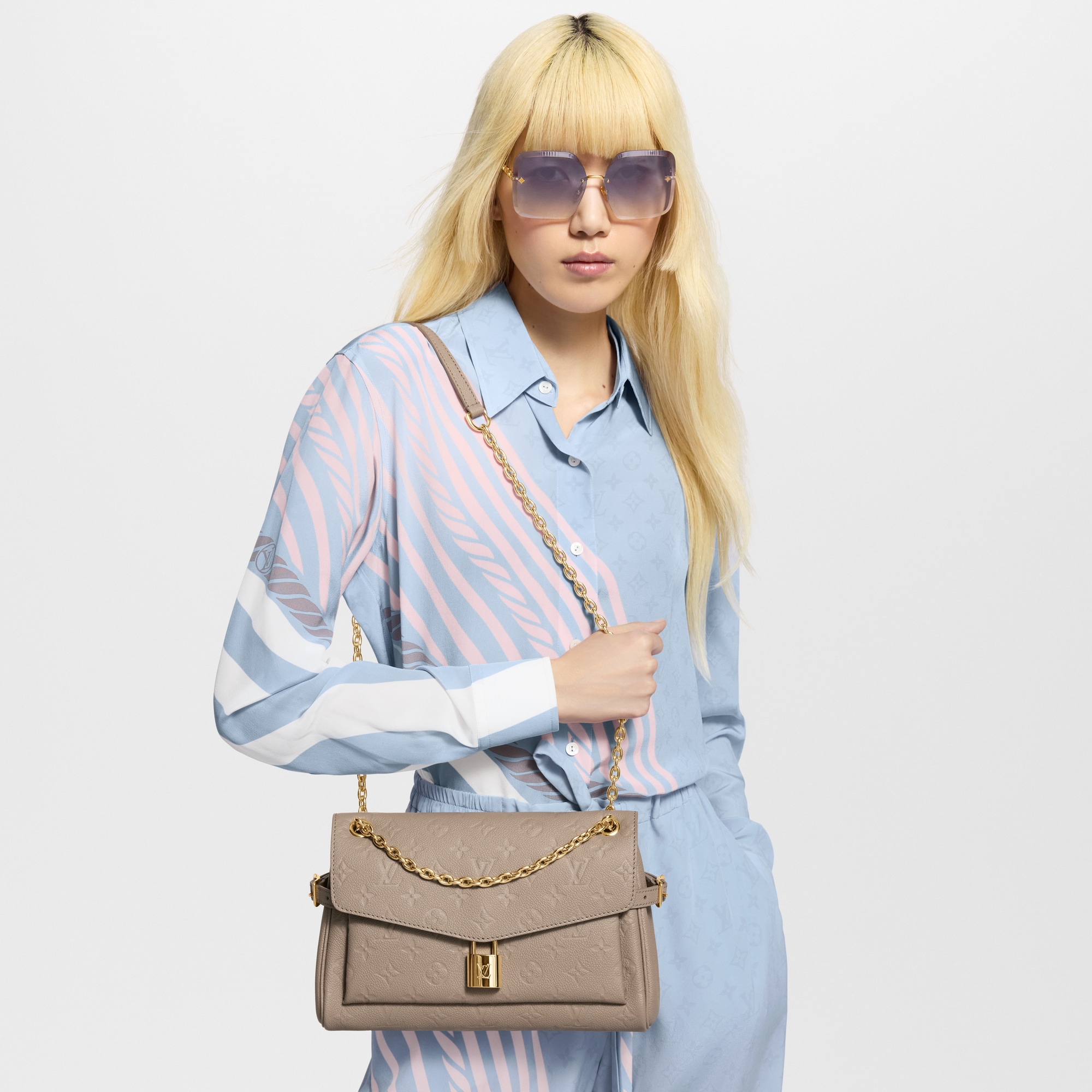 LV} - LVMonogram Empreinte - LV女士时尚手袋 | 路易威登LOUIS VUITTON官网 (产品缩放)
