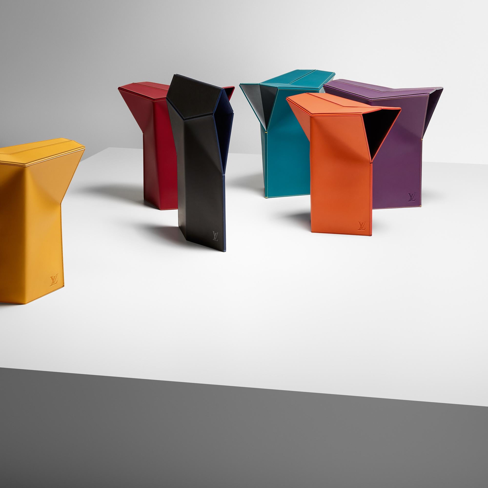 LV} - LV - LV硬箱、旅行和家居家居和餐桌艺术 | 路易威登LOUIS VUITTON官网 (产品缩放)