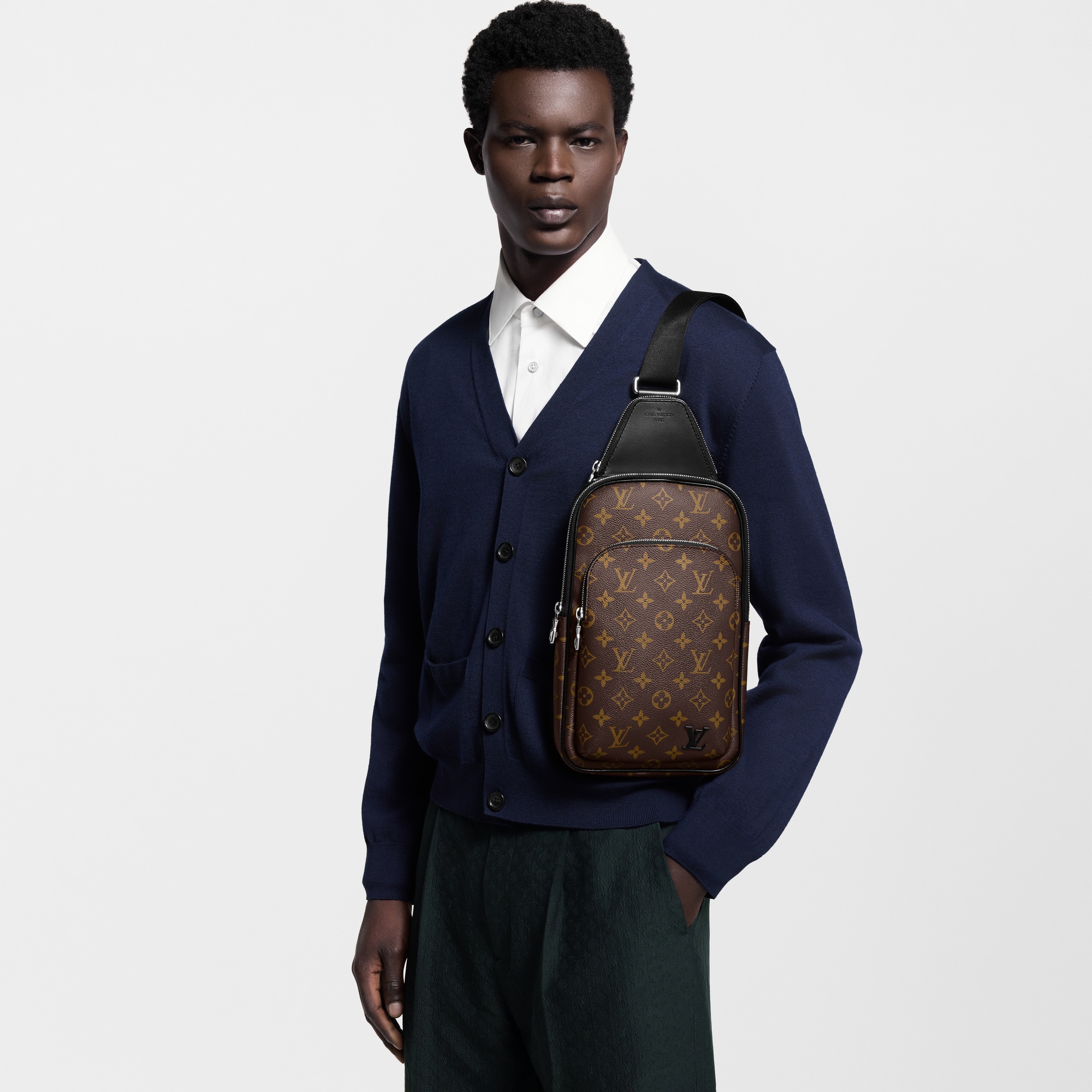 LV} - LVMonogram Macassar - LV男士时尚包袋 | 路易威登LOUIS VUITTON官网 (产品缩放)