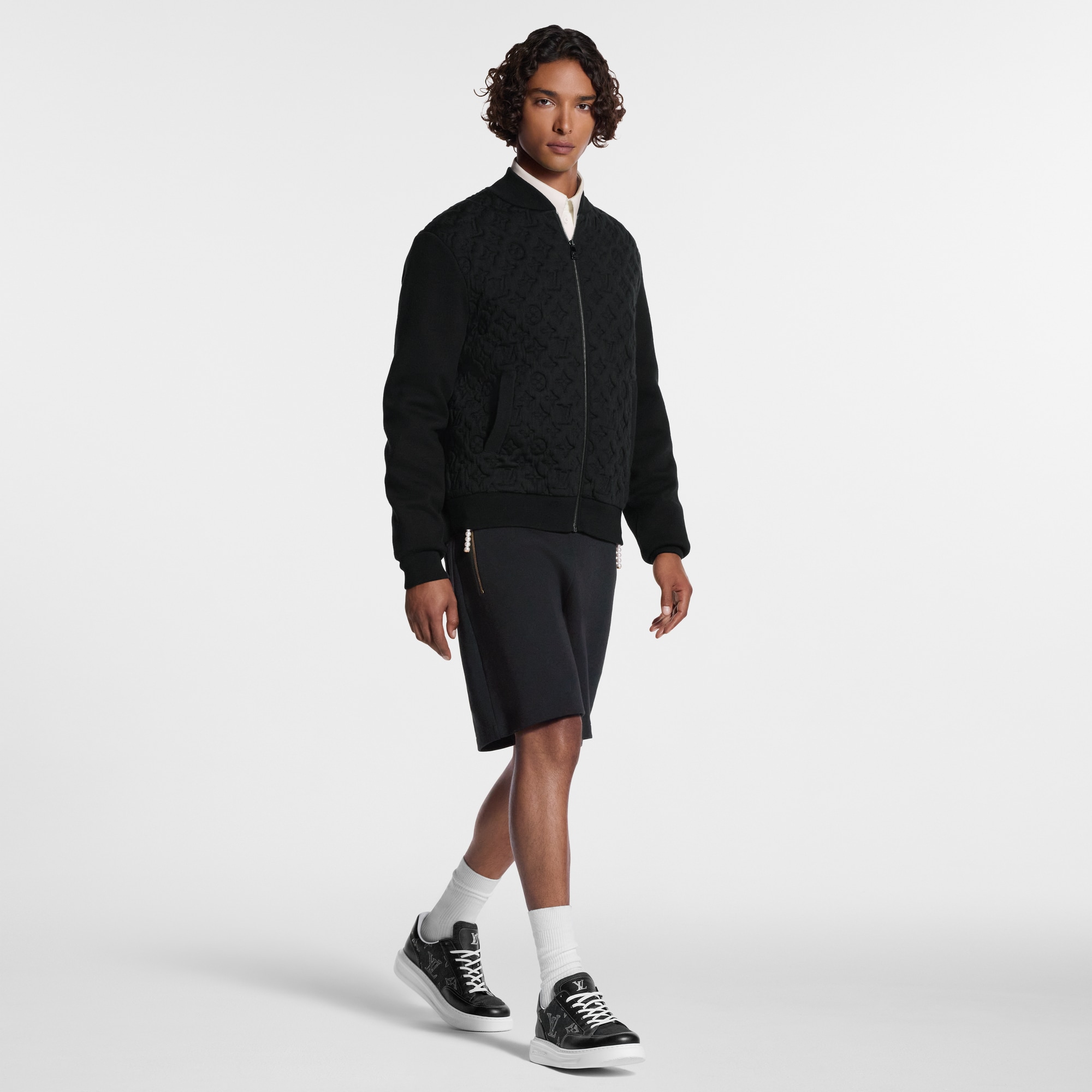 LV} - LV - LV男士鞋履系列 | 路易威登LOUIS VUITTON官网 (产品缩放)