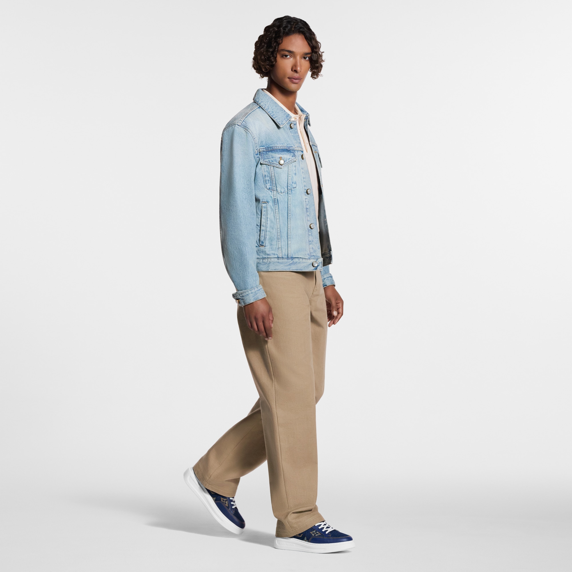 LV} - LV - LV男士鞋履系列 | 路易威登LOUIS VUITTON官网 (产品缩放)