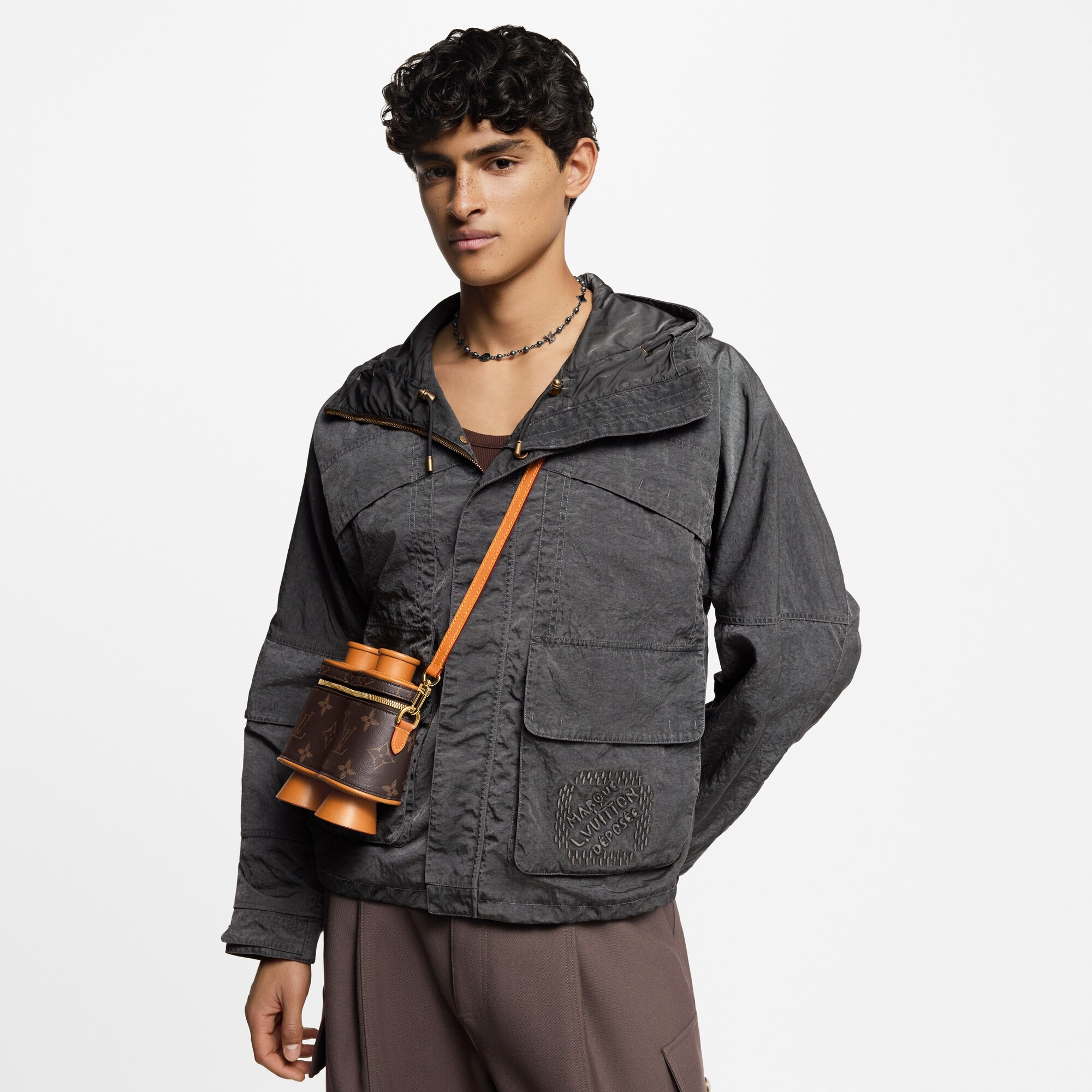 LV} - LVAutres Cuirs Monogram - LV男士小型皮具 | 路易威登LOUIS VUITTON官网 (产品缩放)