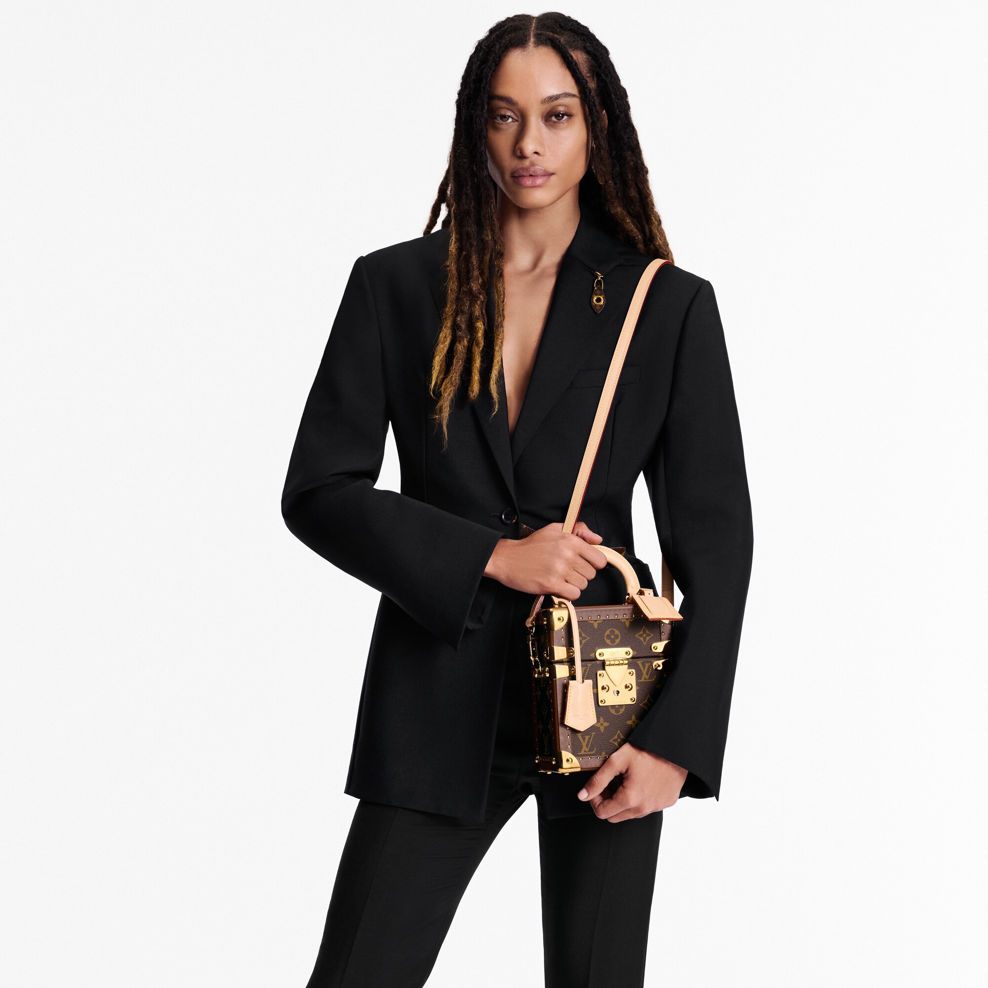 LV} - LVMonogram - LV硬箱、旅行和家居生活礼遇 | 路易威登LOUIS VUITTON官网 (产品缩放)