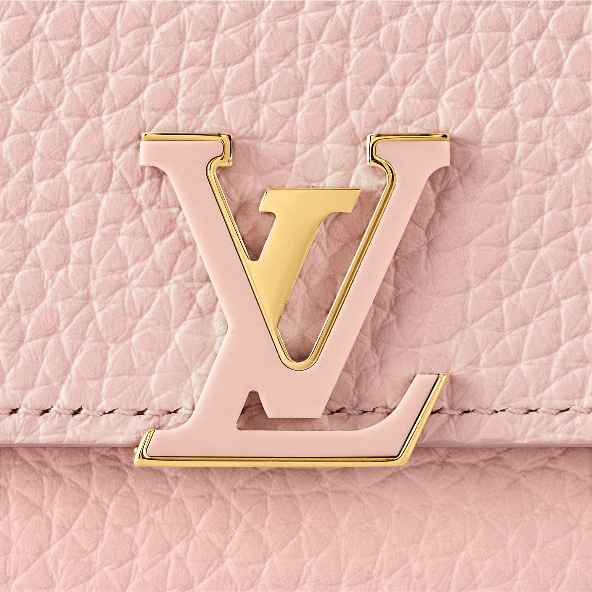 LV} - LVCapucines - LV女士小型皮具 | 路易威登LOUIS VUITTON官网 (产品缩放)