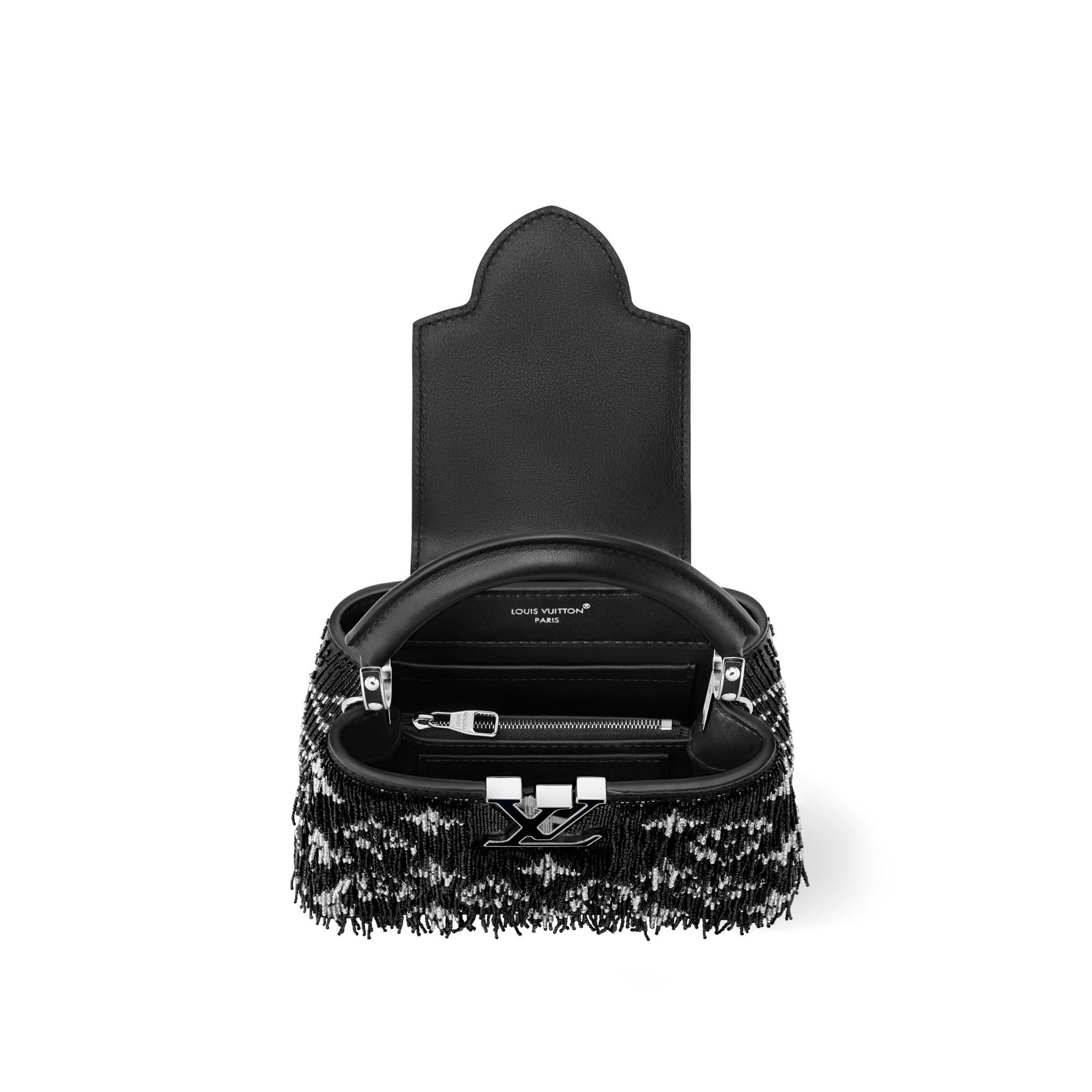 LV} - LVCapucines - LV女士时尚手袋 | 路易威登LOUIS VUITTON官网 (产品缩放)