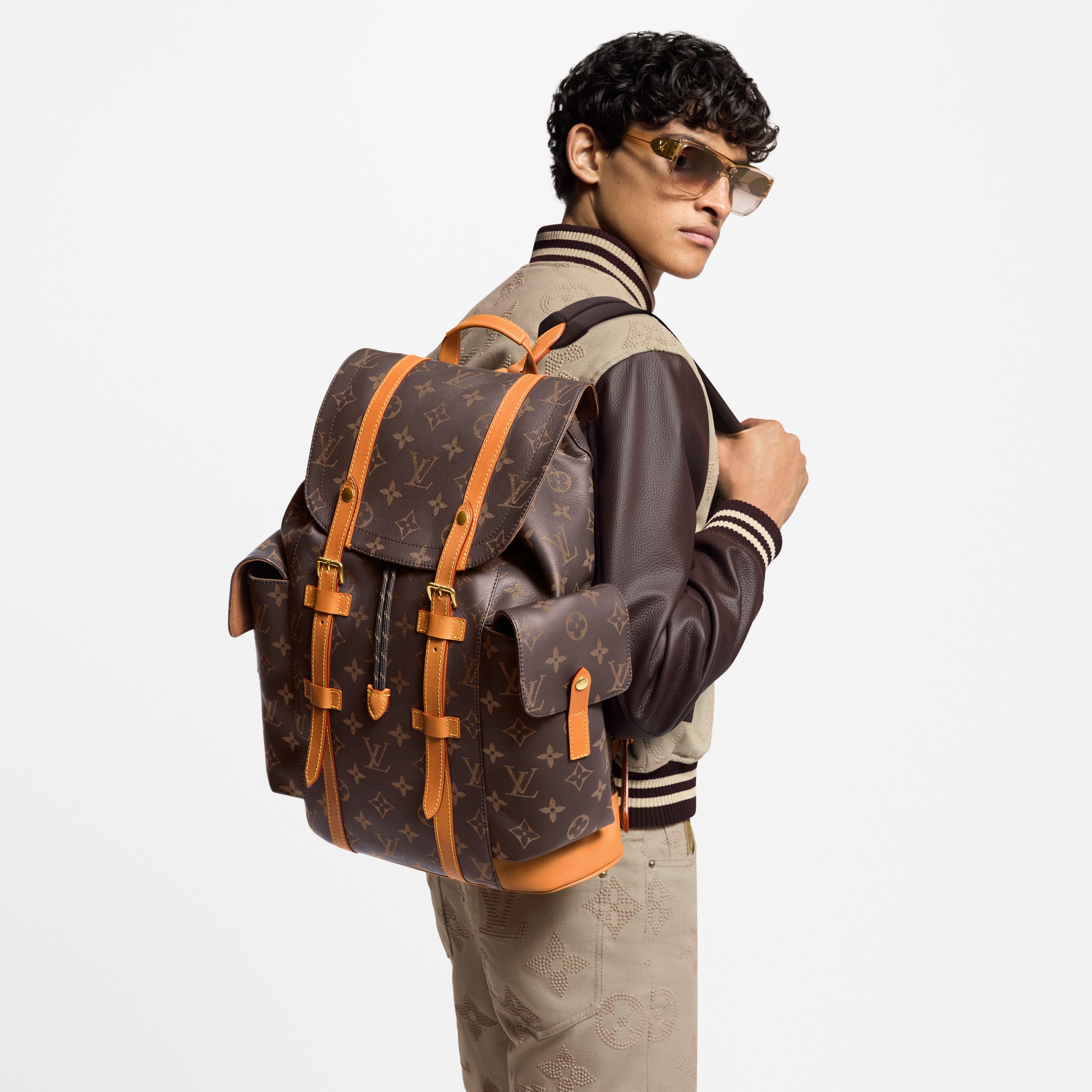 LV} - LVAutres Cuirs Monogram - LV包袋和小型皮具男士包袋 | 路易威登LOUIS VUITTON官网 (产品缩放)