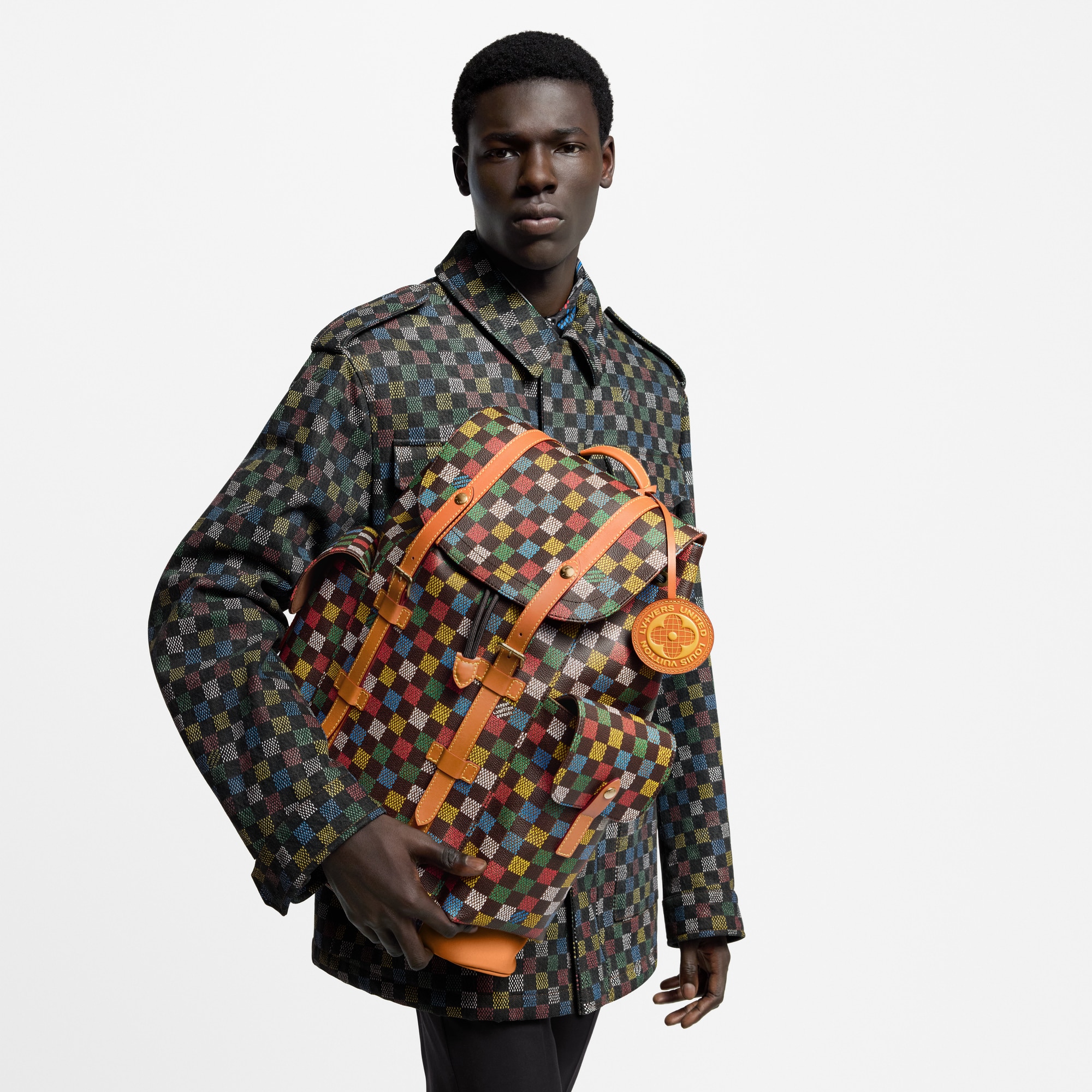 LV} - LVDamier Ebene - LV包袋和小型皮具男士包袋 | 路易威登LOUIS VUITTON官网 (产品缩放)