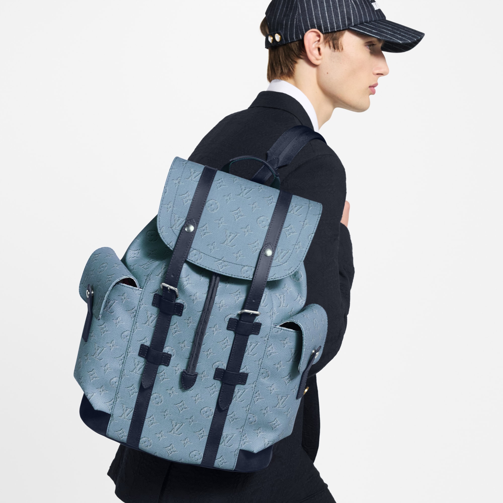 LV} - LVG71 - LV包袋和小型皮具男士包袋 | 路易威登LOUIS VUITTON官网 (产品缩放)