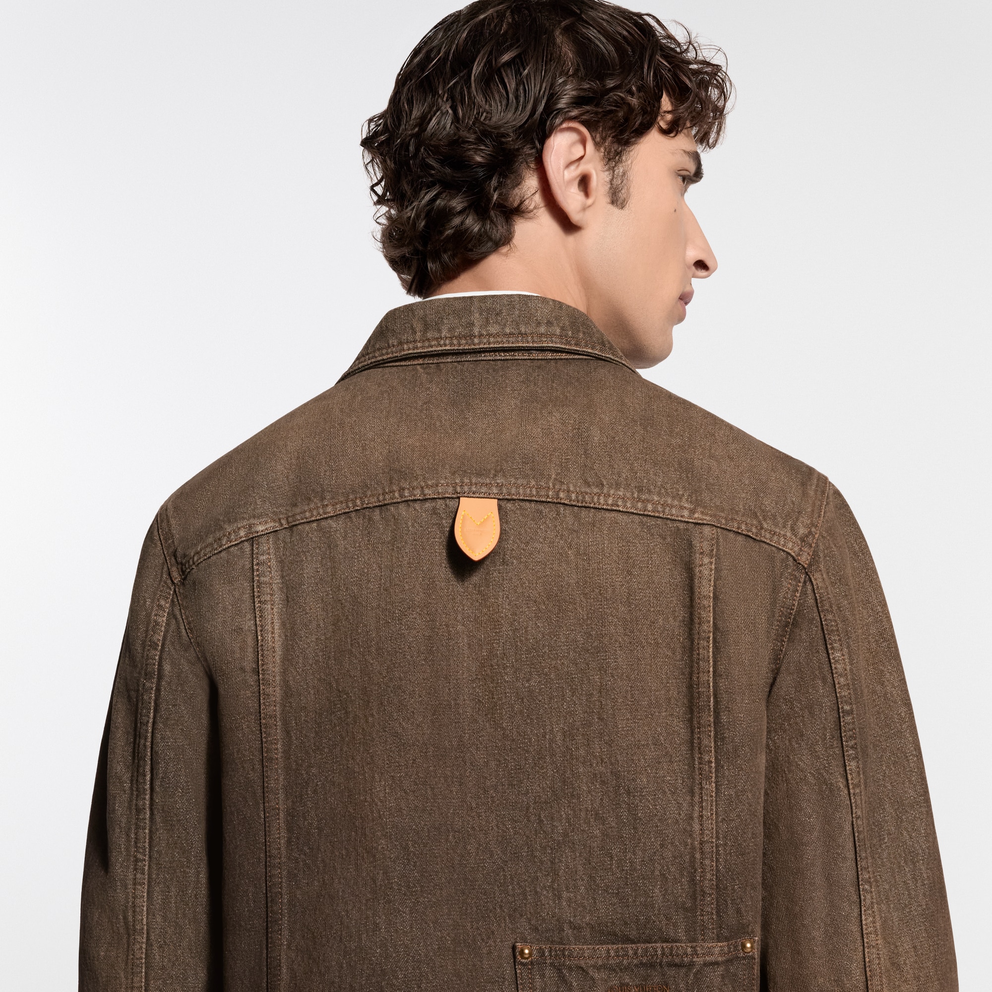 LV} - LV - LV男士高级成衣 | 路易威登LOUIS VUITTON官网 (产品缩放)