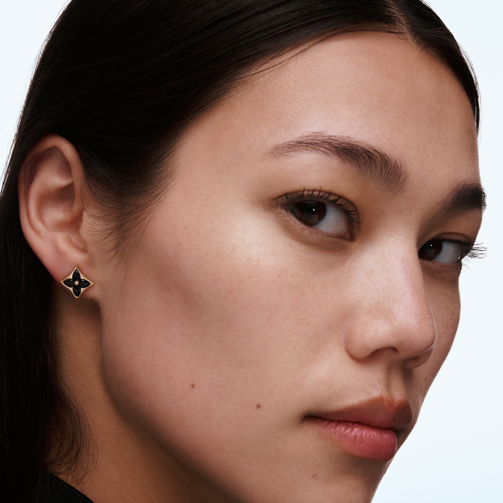 LV} - LV - LV珠宝按类别浏览 | 路易威登LOUIS VUITTON官网 (产品缩放)