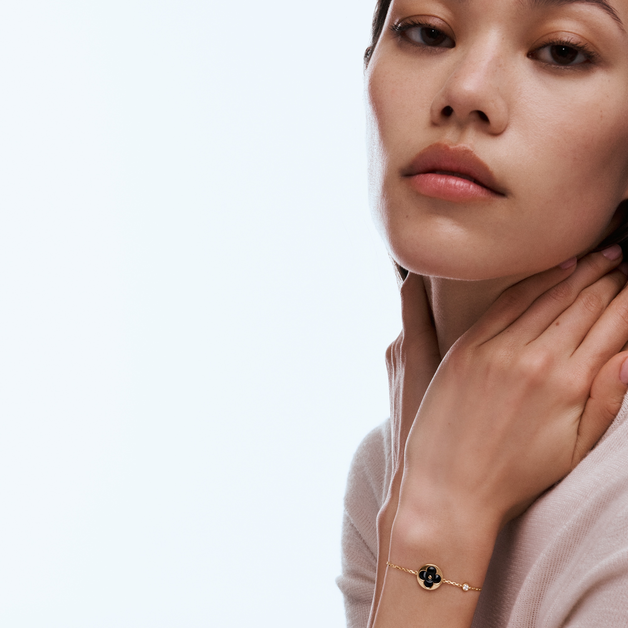 LV} - LV - LV珠宝按类别浏览 | 路易威登LOUIS VUITTON官网 (产品缩放)