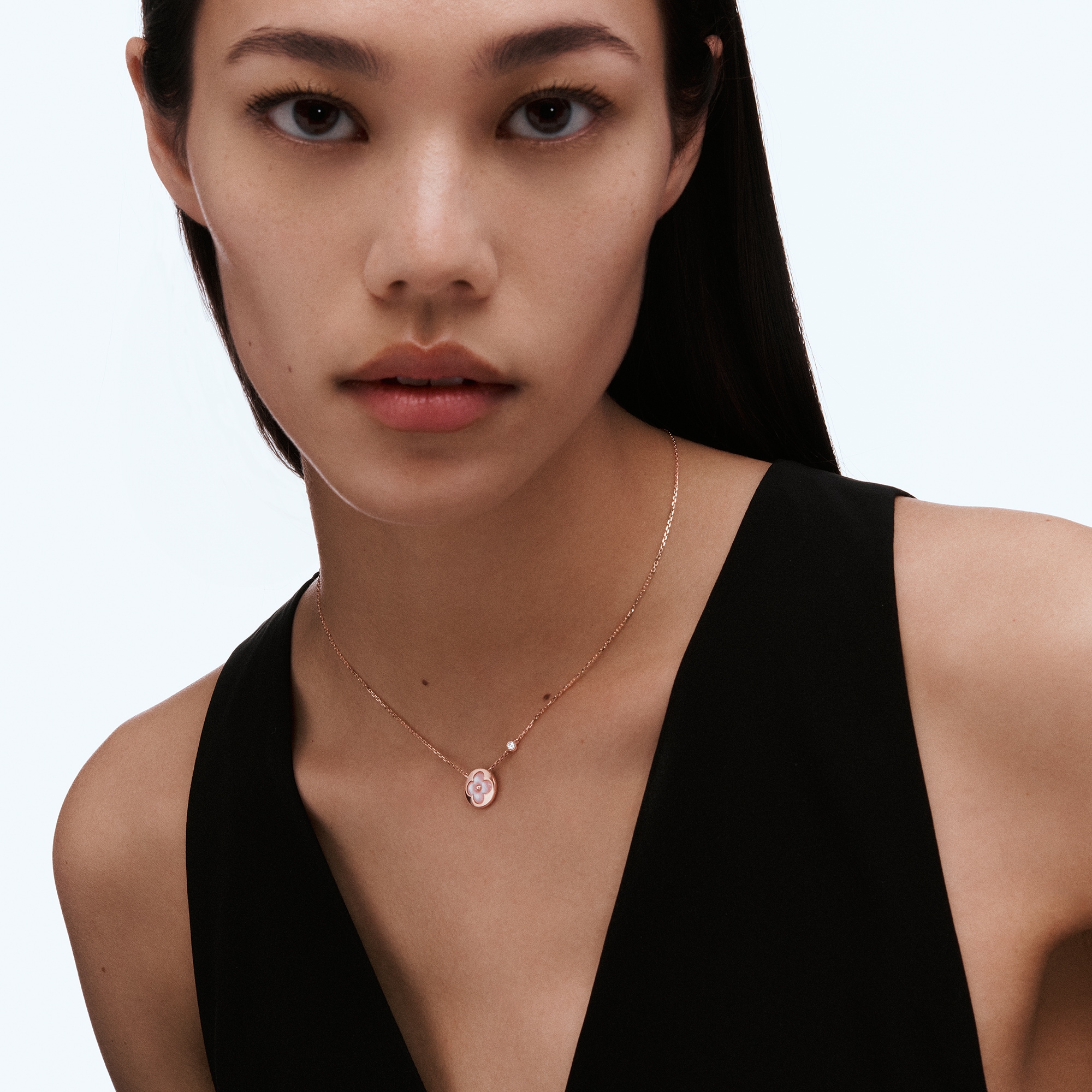 LV} - LV - LV珠宝按类别浏览 | 路易威登LOUIS VUITTON官网 (产品缩放)