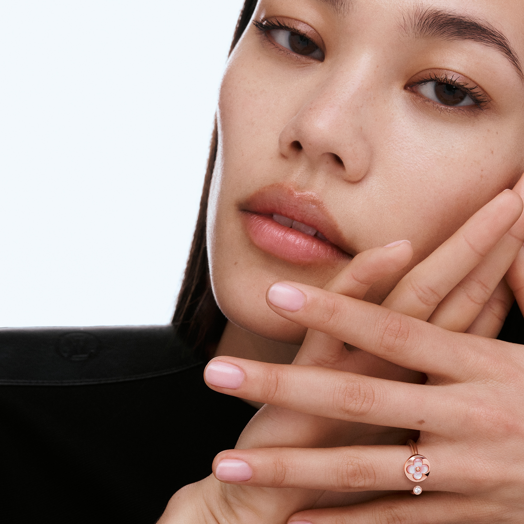 LV} - LV - LV珠宝按类别浏览 | 路易威登LOUIS VUITTON官网 (产品缩放)