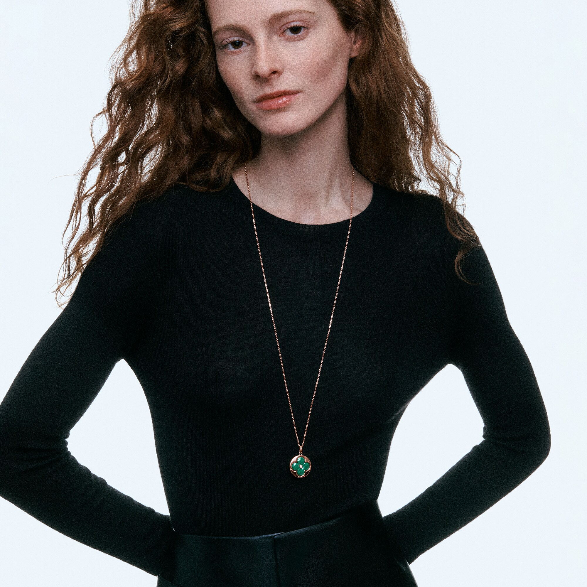 LV} - LV - LV珠宝按类别浏览 | 路易威登LOUIS VUITTON官网 (产品缩放)