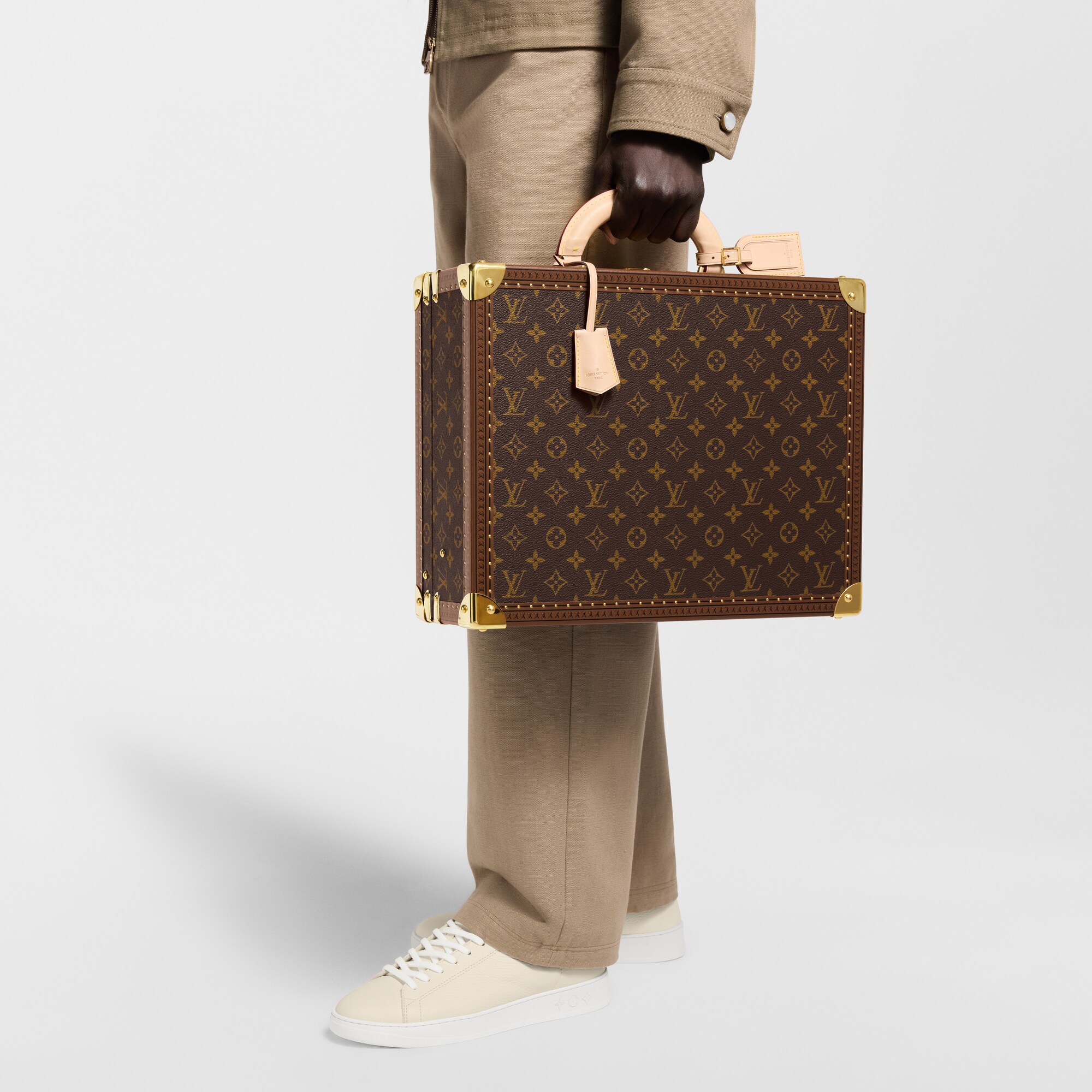 LV} - LVMonogram - LV硬箱、旅行和家居硬箱和小型硬箱 | 路易威登LOUIS VUITTON官网 (产品缩放)