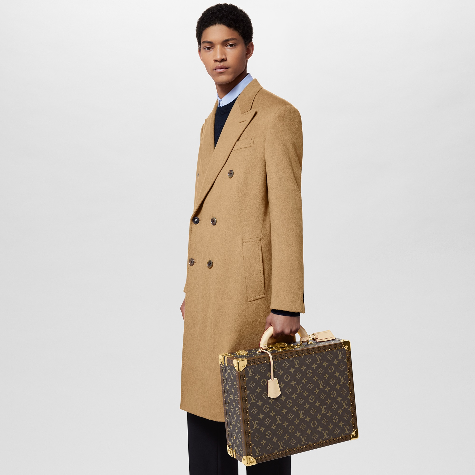 LV} - LVMonogram - LVLes Extraordinaires硬箱系列 | 路易威登LOUIS VUITTON官网 (产品缩放)
