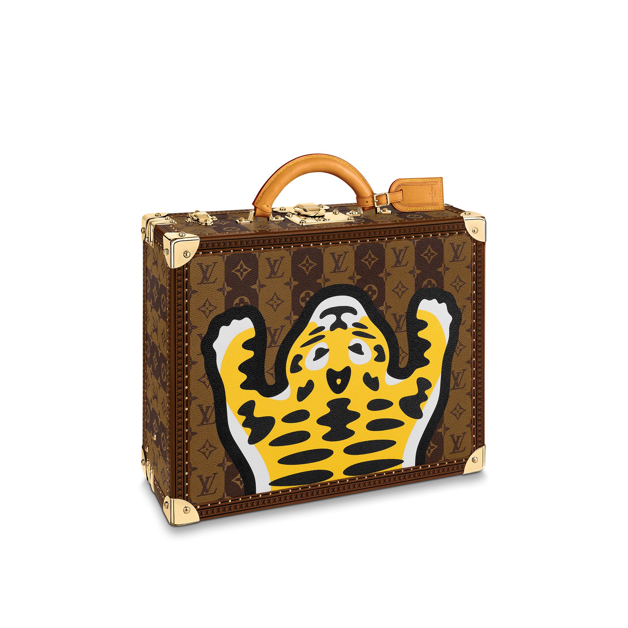 LV} - LVMonogram Other - LV男士Discontinued Product | 路易威登LOUIS VUITTON官网 (产品缩放)