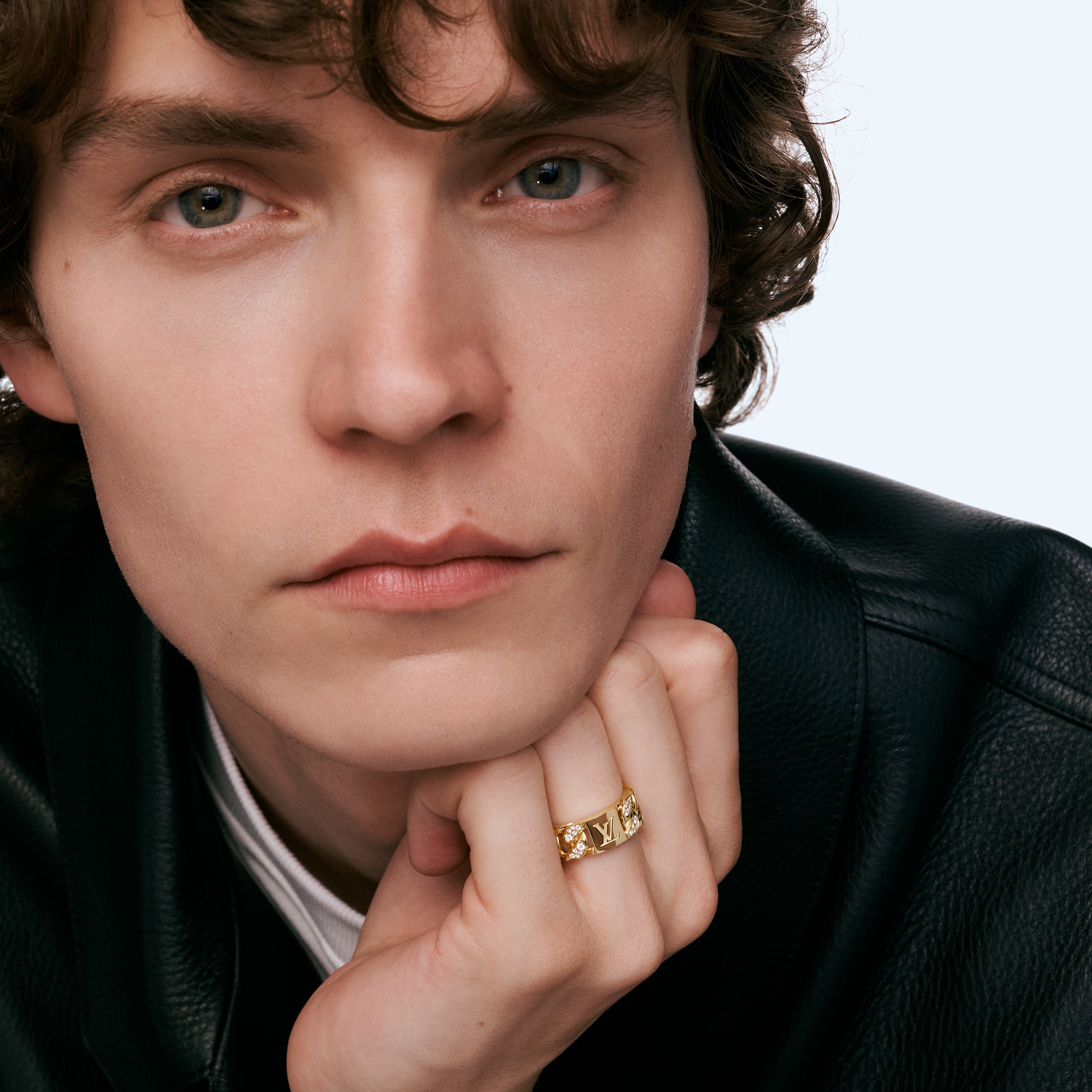 LV} - LV - LVLes Extraordinaires珠宝 | 路易威登LOUIS VUITTON官网 (产品缩放)