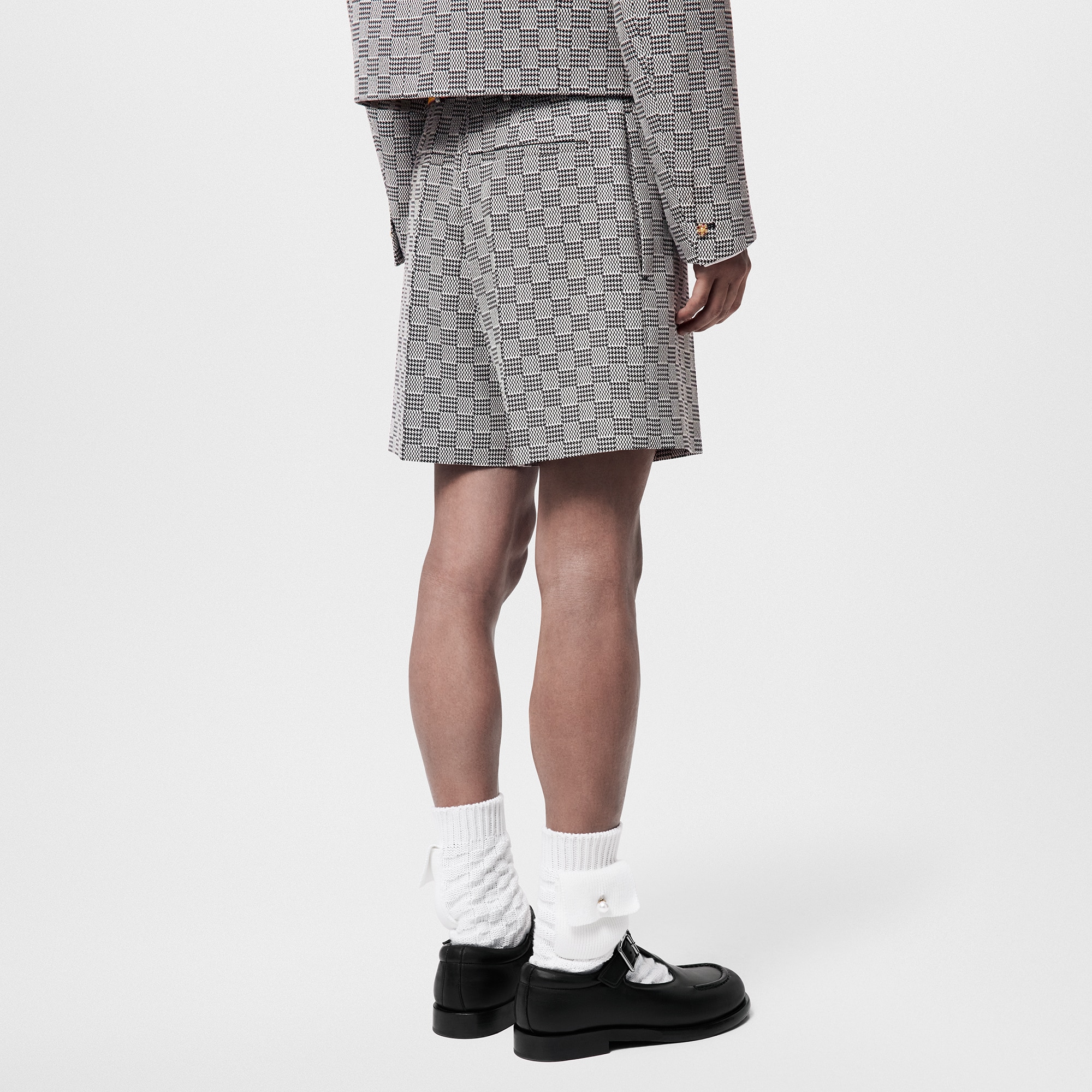 LV} - LV - LV男士Discontinued Product | 路易威登LOUIS VUITTON官网 (产品缩放)