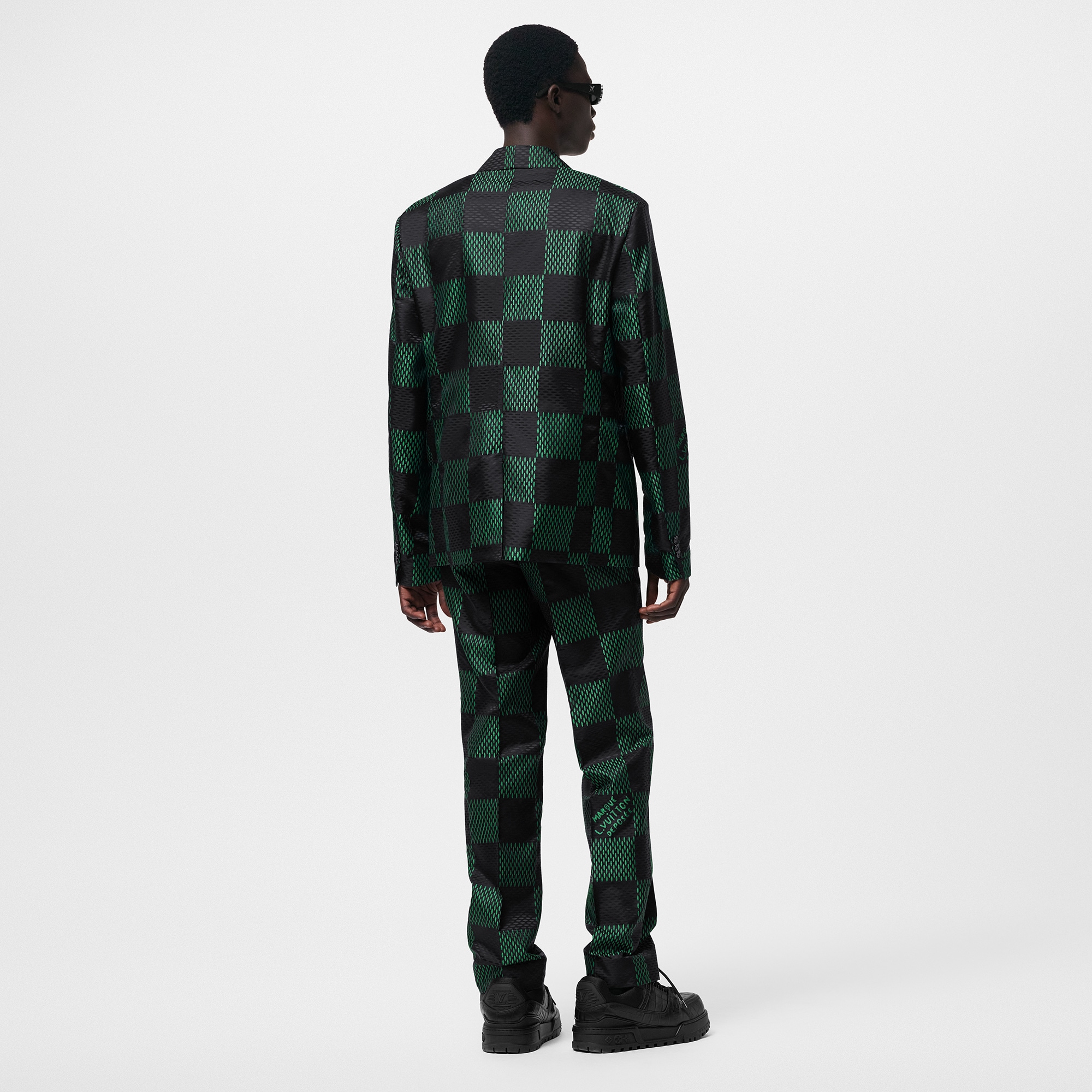 LV} - LV - LV男士高级成衣 | 路易威登LOUIS VUITTON官网 (产品缩放)