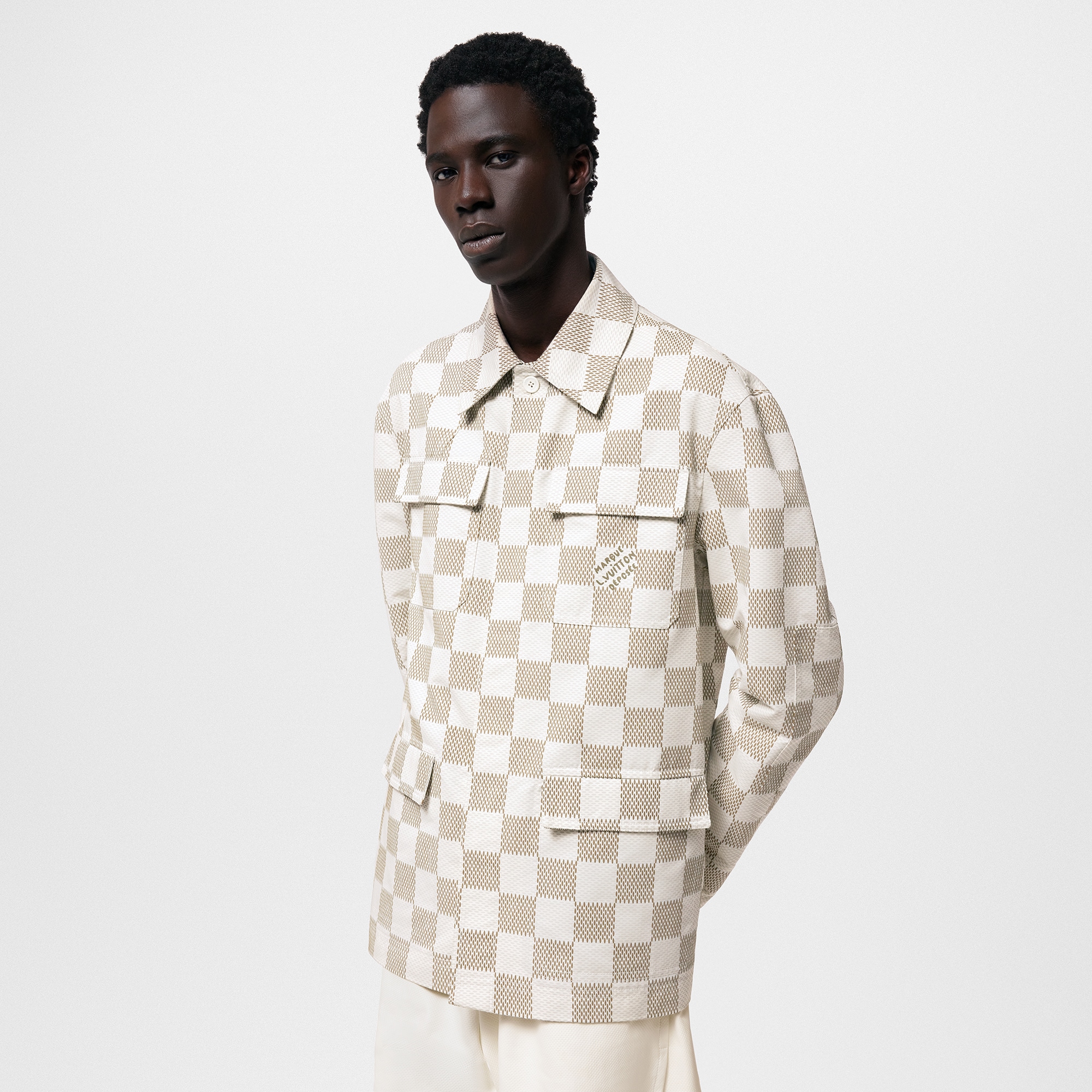 LV} - LV - LV男士Discontinued Product | 路易威登LOUIS VUITTON官网 (产品缩放)