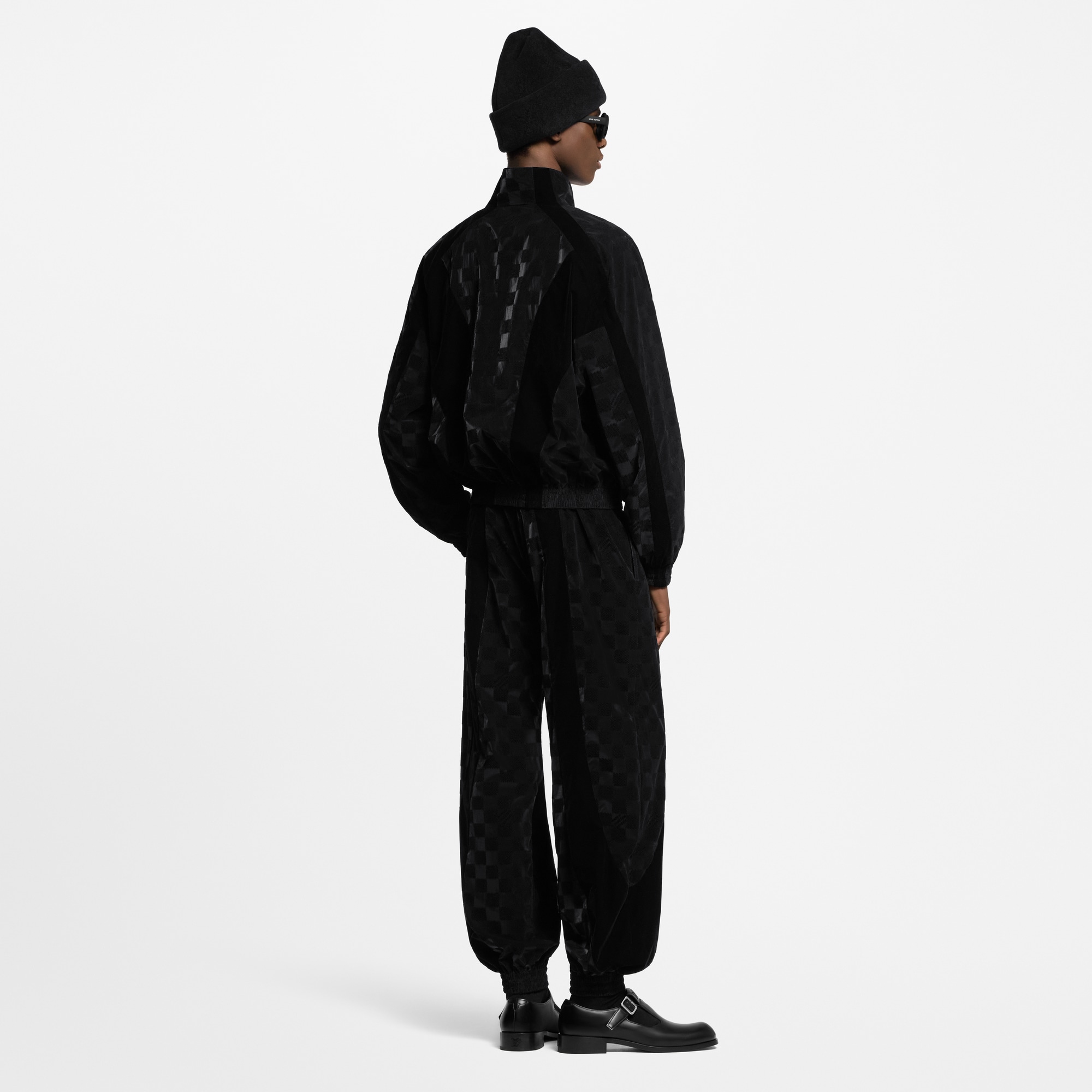 LV} - LV - LV男士高级成衣 | 路易威登LOUIS VUITTON官网 (产品缩放)