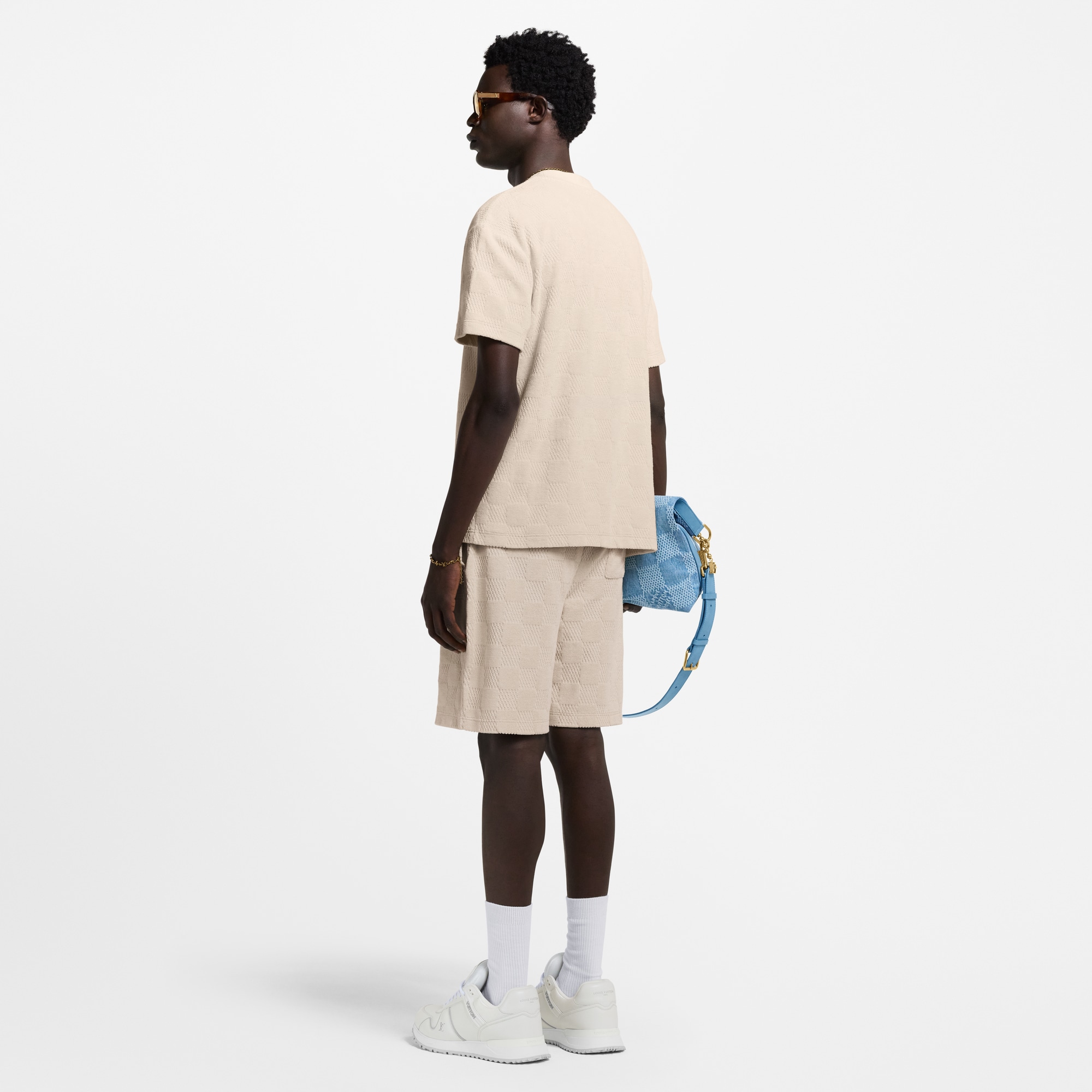 LV} - LV - LV男士高级成衣 | 路易威登LOUIS VUITTON官网 (产品缩放)