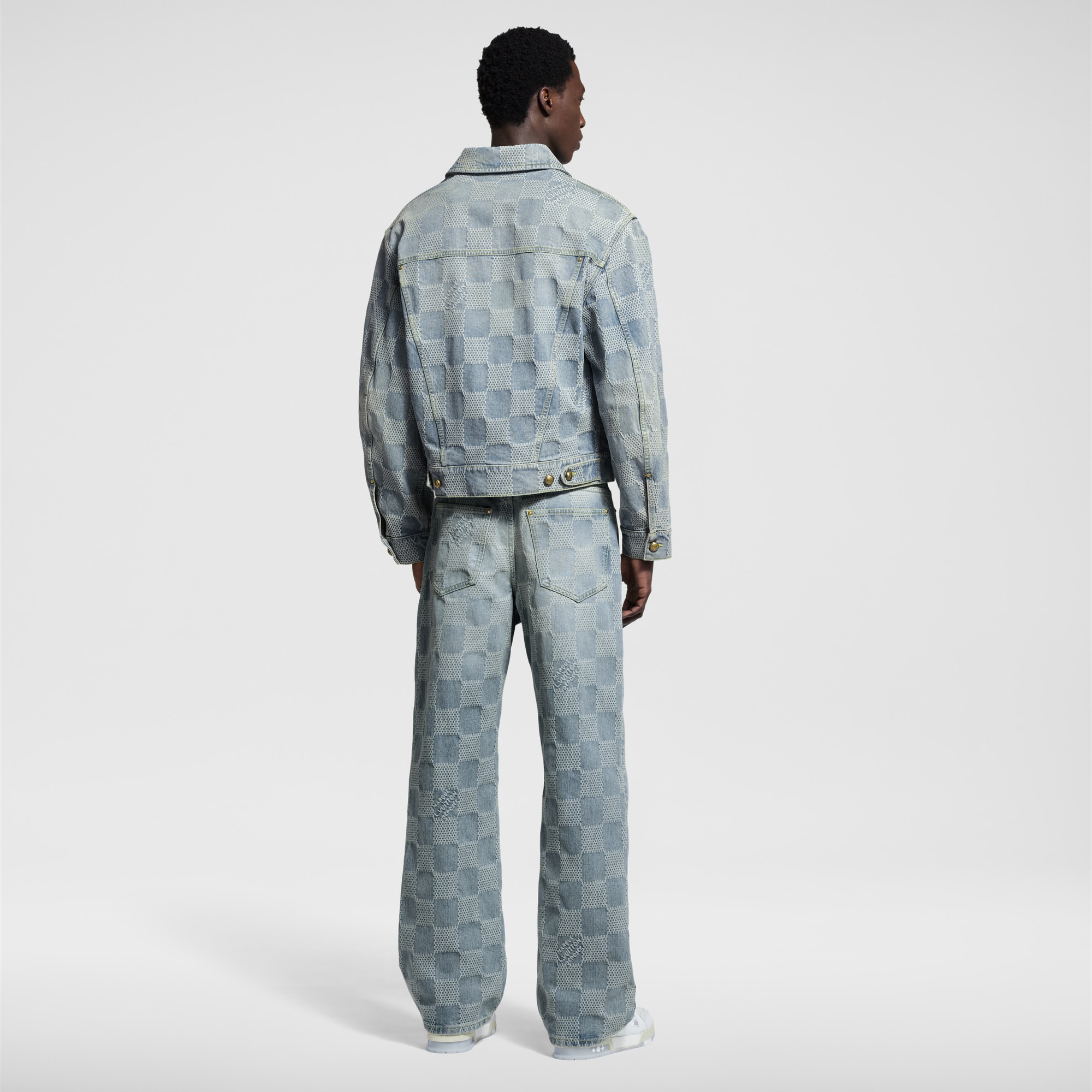 LV} - LV - LV男士高级成衣 | 路易威登LOUIS VUITTON官网 (产品缩放)