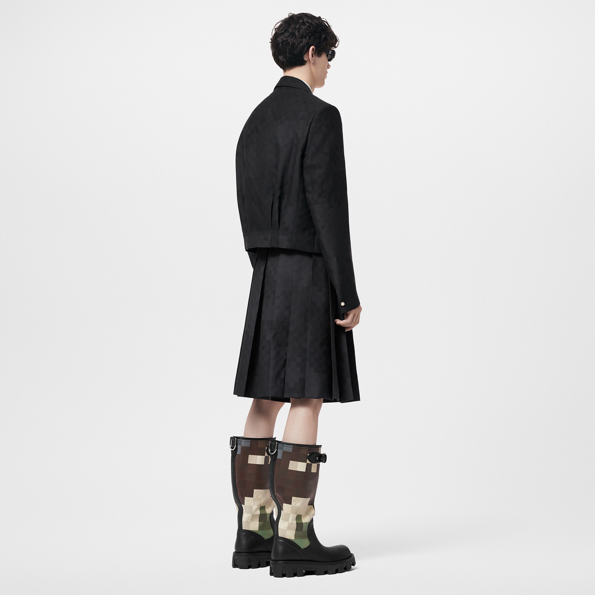 LV} - LV - LV男士高级成衣 | 路易威登LOUIS VUITTON官网 (产品缩放)