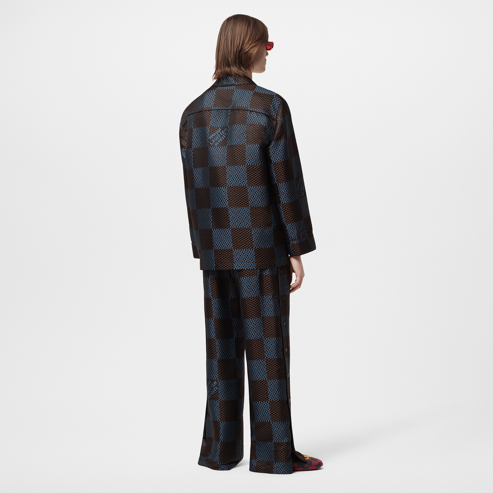 LV} - LV - LV男士Discontinued Product | 路易威登LOUIS VUITTON官网 (产品缩放)
