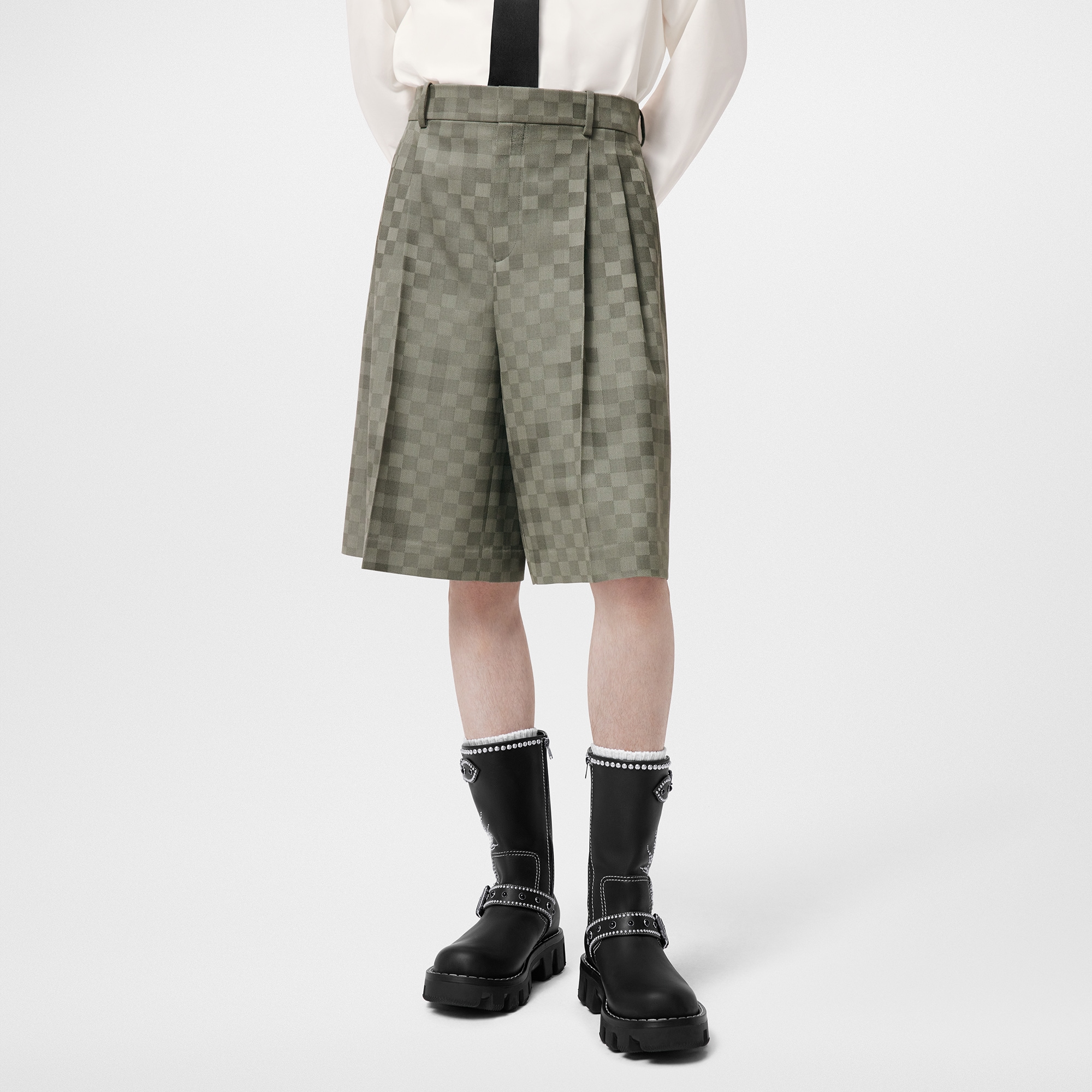 LV} - LV - LV男士Discontinued Product | 路易威登LOUIS VUITTON官网 (产品缩放)